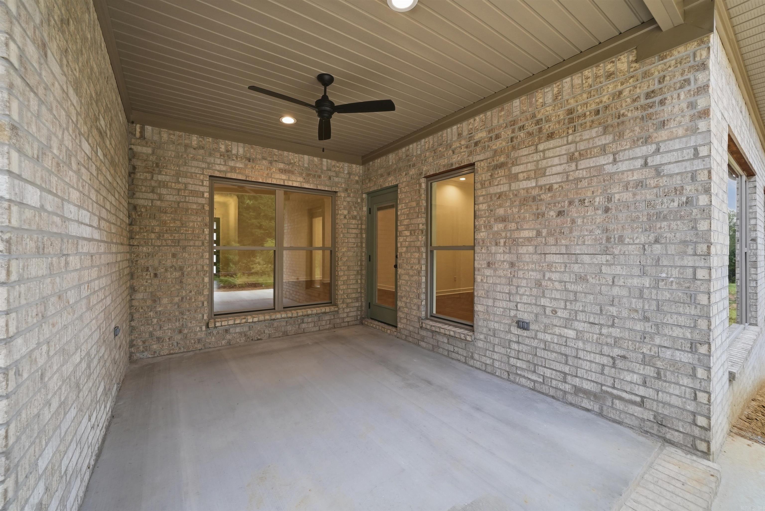 4 Camelot Court Property Photo 44