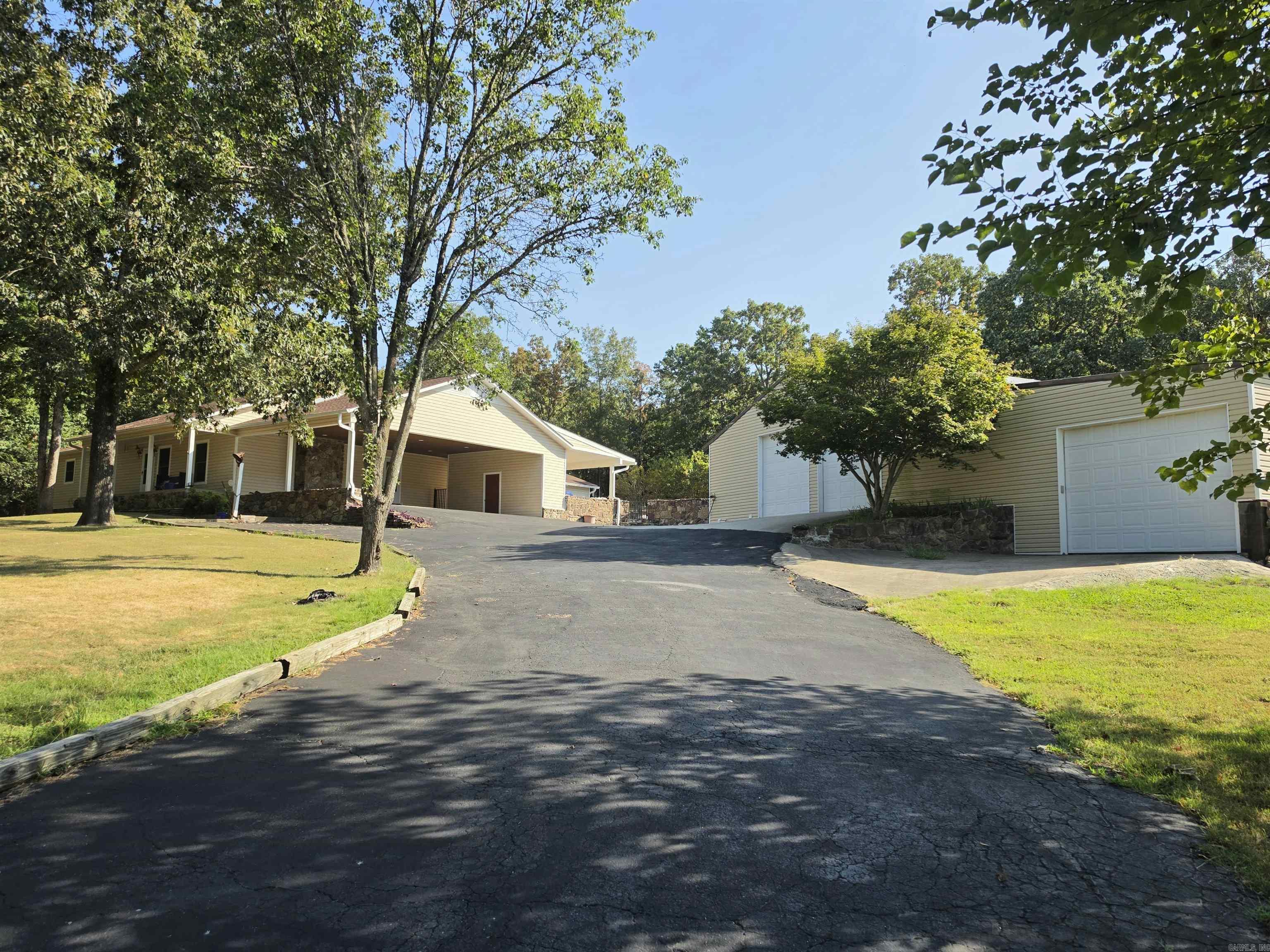 75 Lookout Drive Property Photo 2