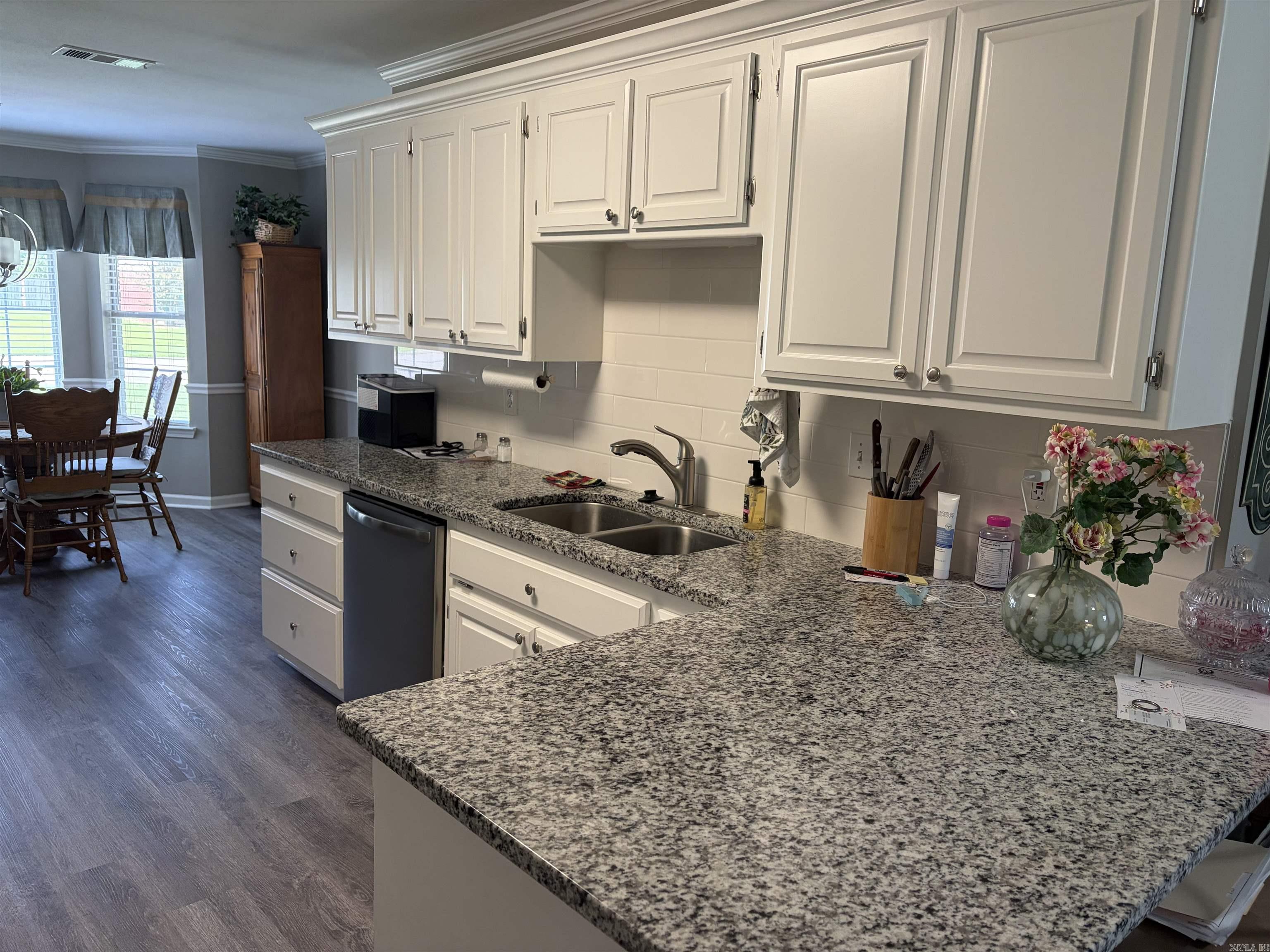 14 Nevada Lane Property Photo 3