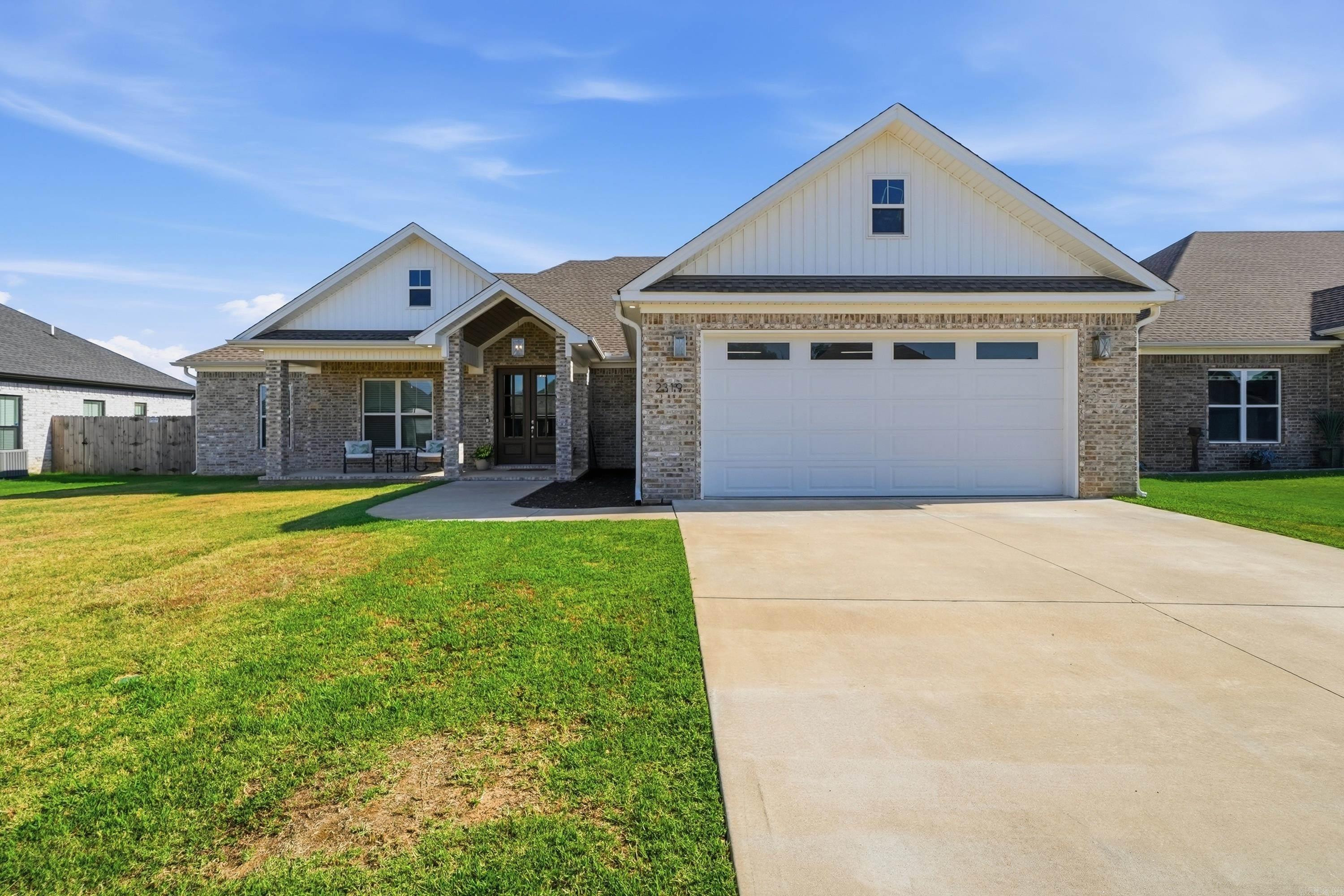 2319 Pleasant Cove Property Photo 1