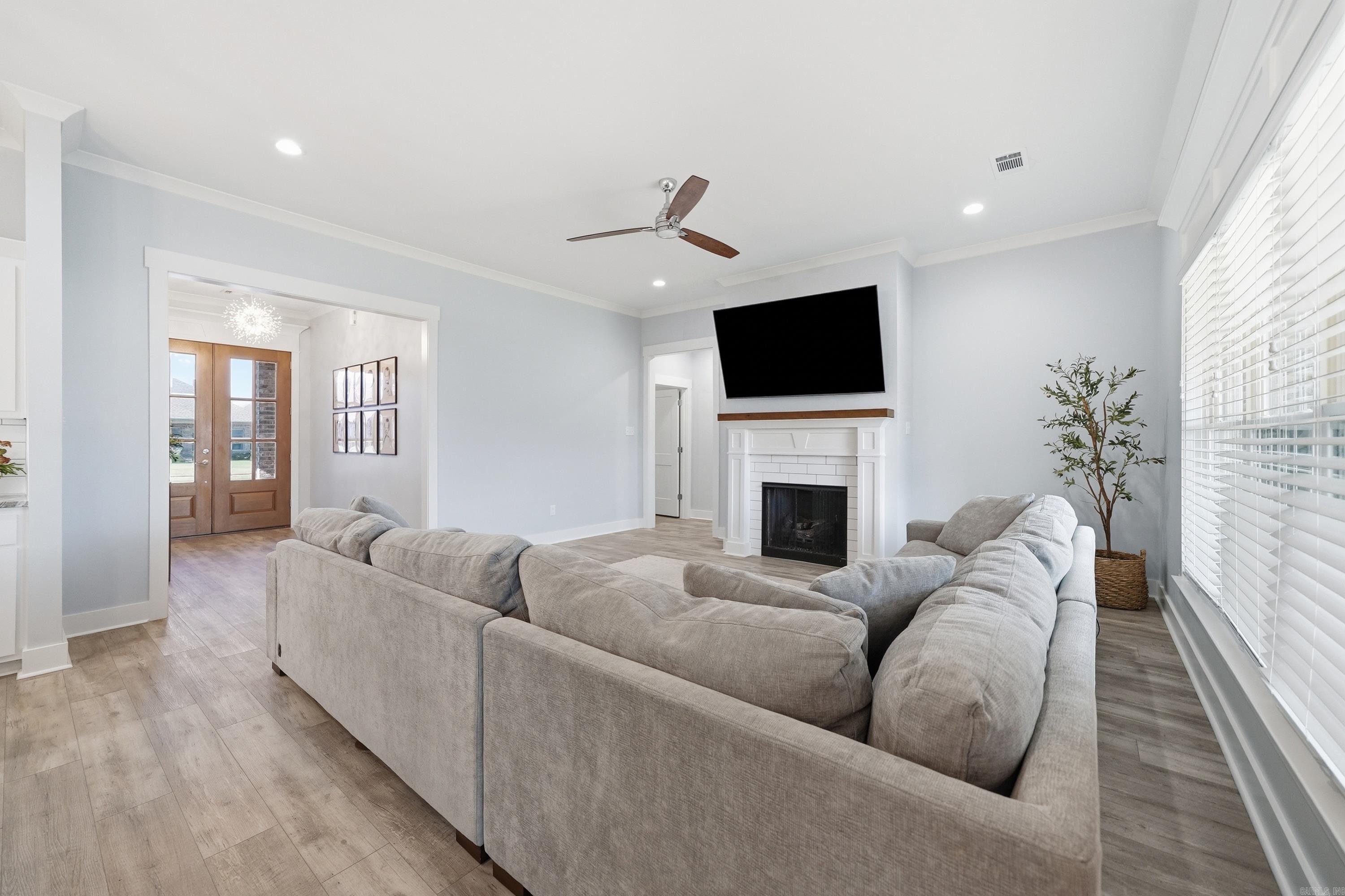 2319 Pleasant Cove Property Photo 4