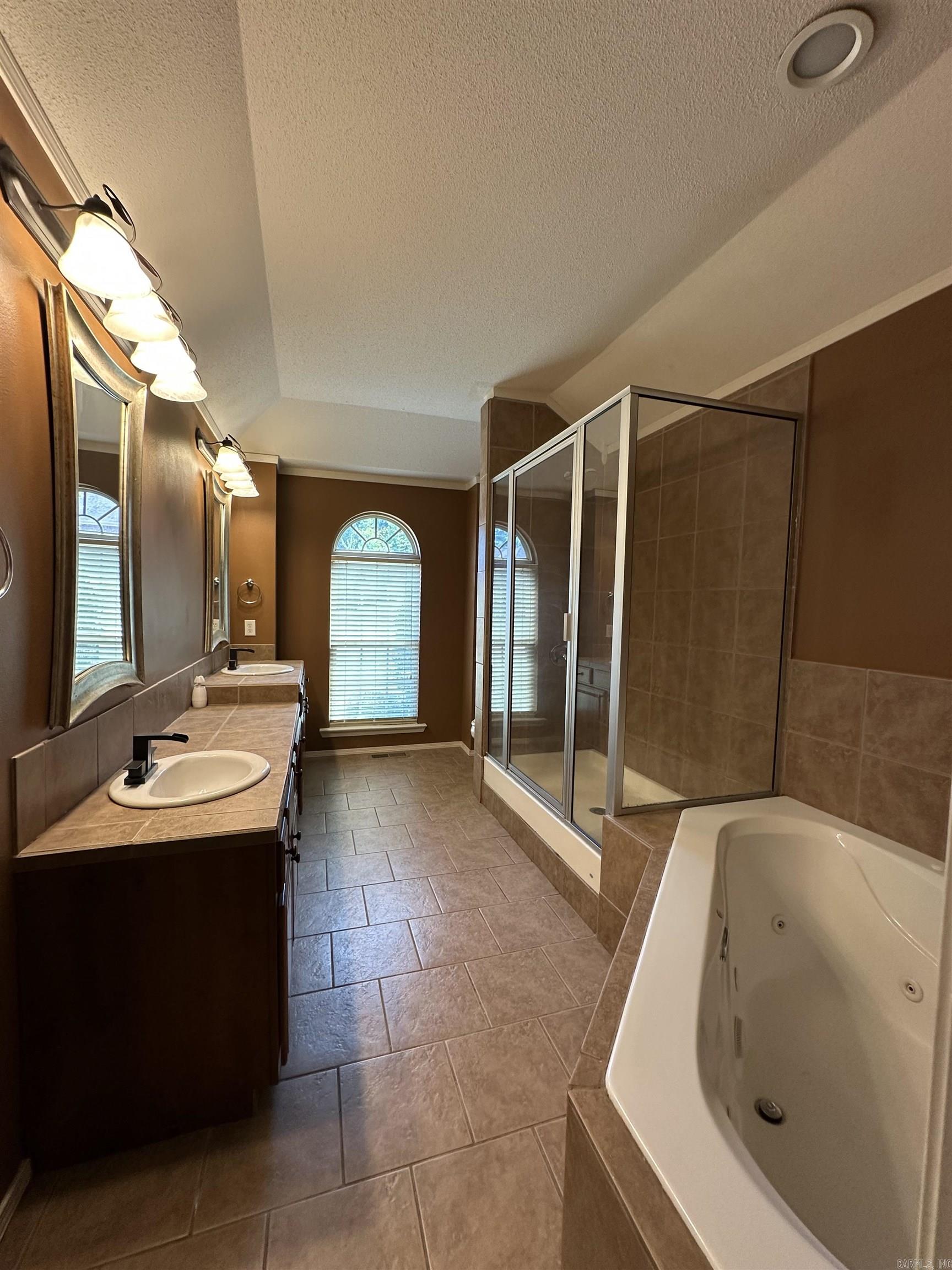13616 Dynasty Drive Property Photo 29