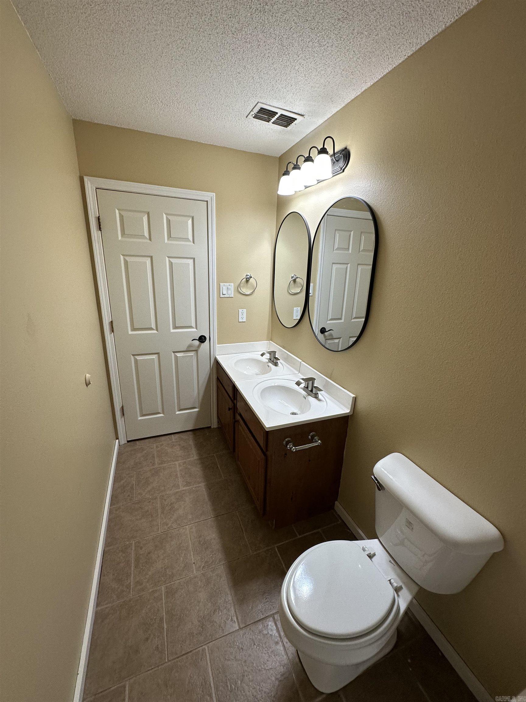 13616 Dynasty Drive Property Photo 43