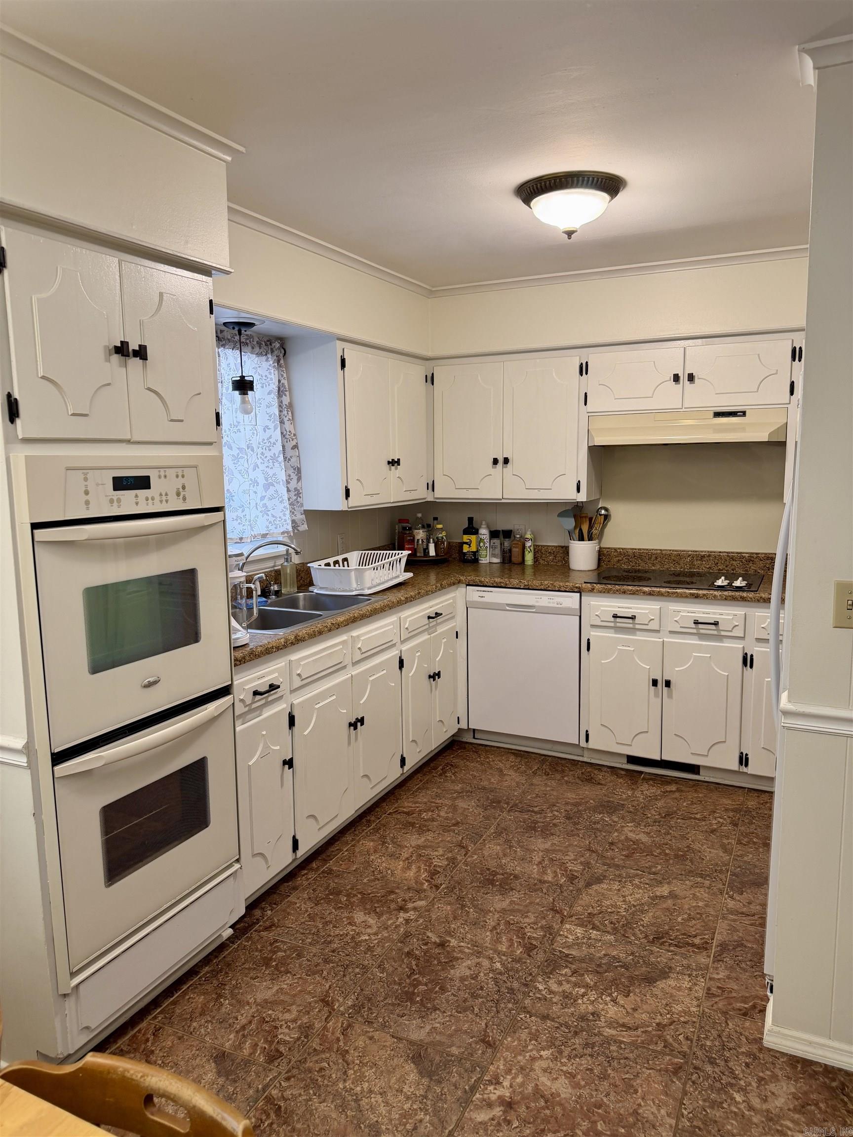 233 County Road 3780 Property Photo 14