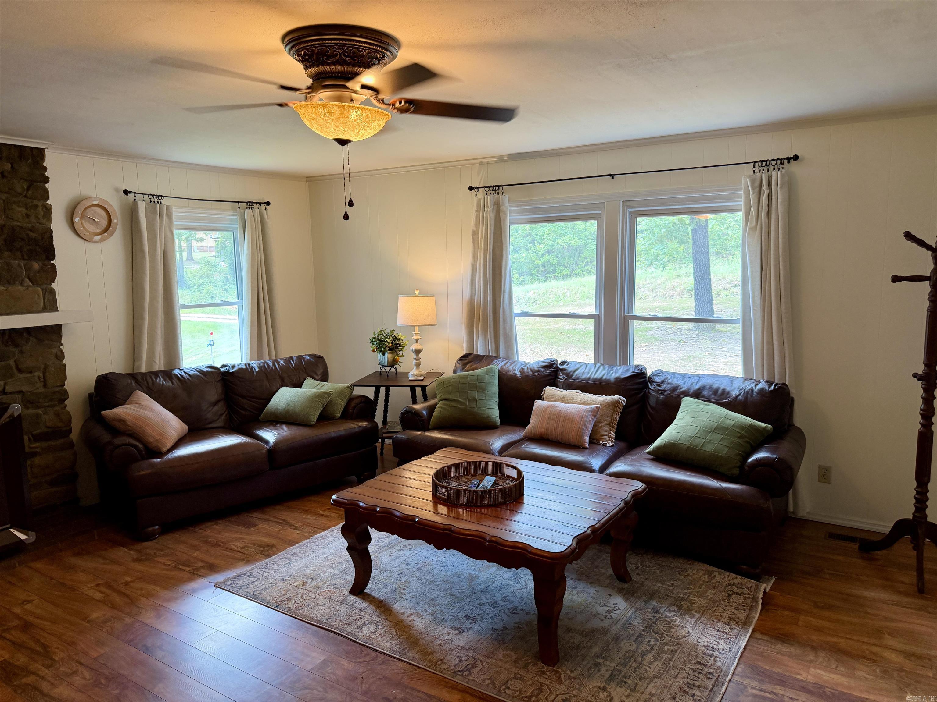 233 County Road 3780 Property Photo 17