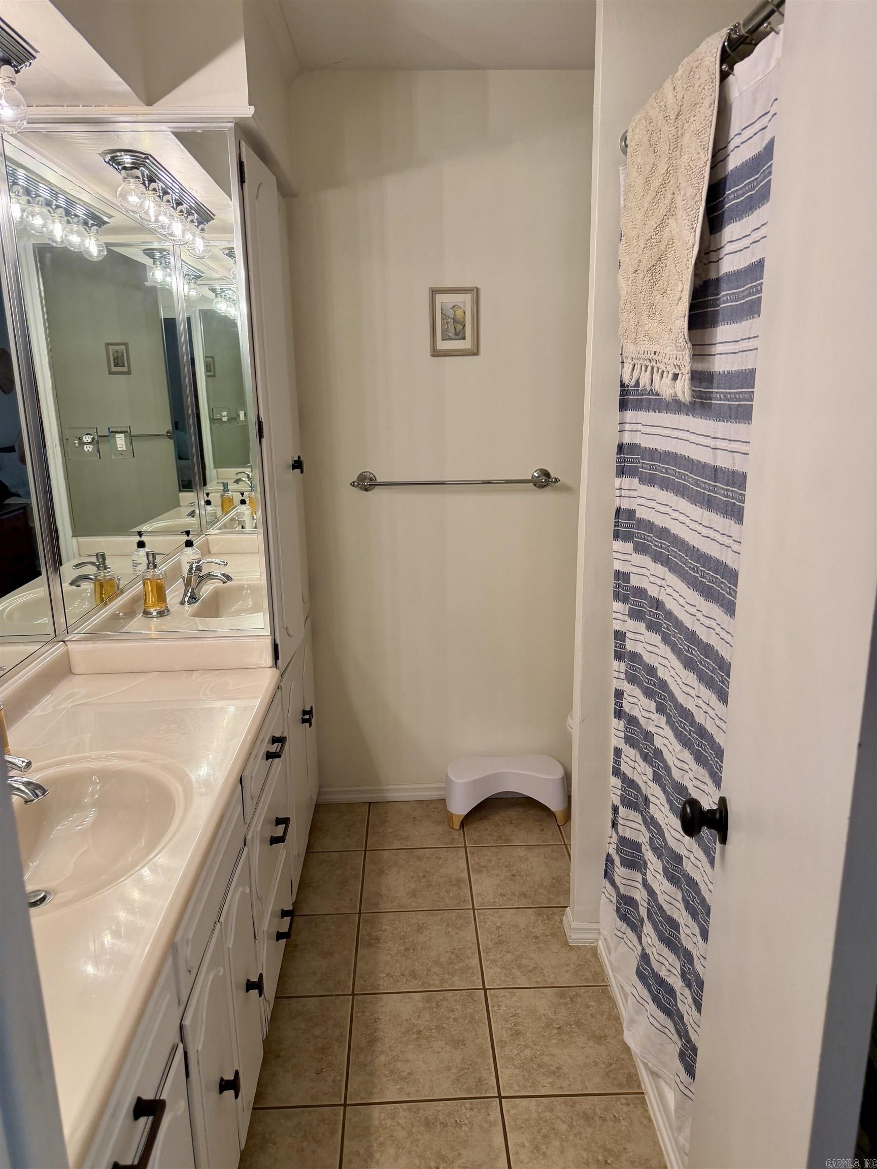 233 County Road 3780 Property Photo 29