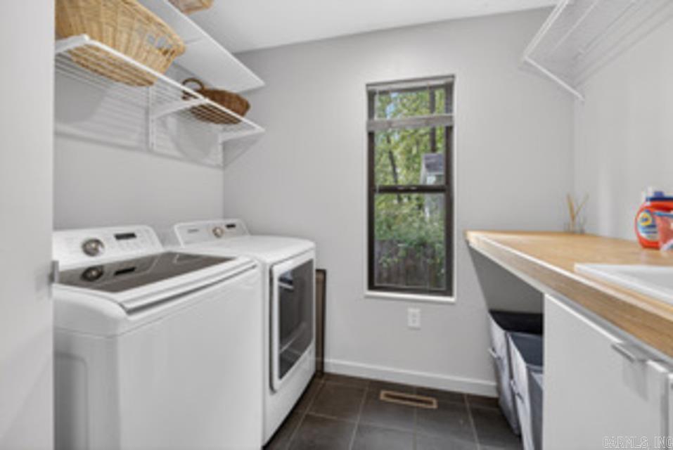 331 Gold Nugget Loop Property Photo 21