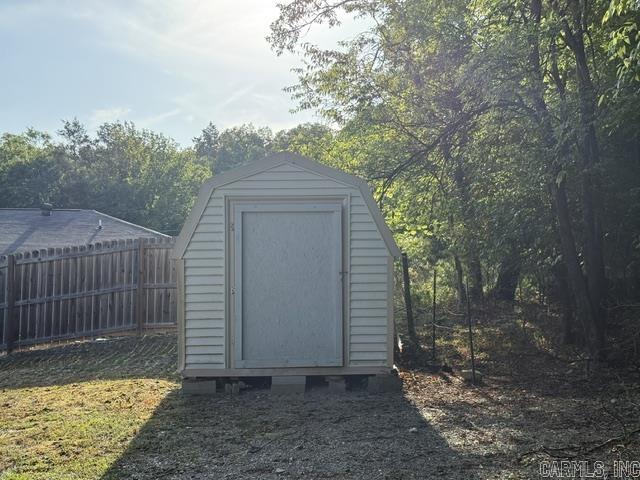 182 Tuff Property Photo 6
