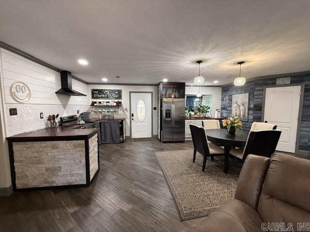 182 Tuff Property Photo 15