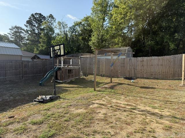 182 Tuff Property Photo 33