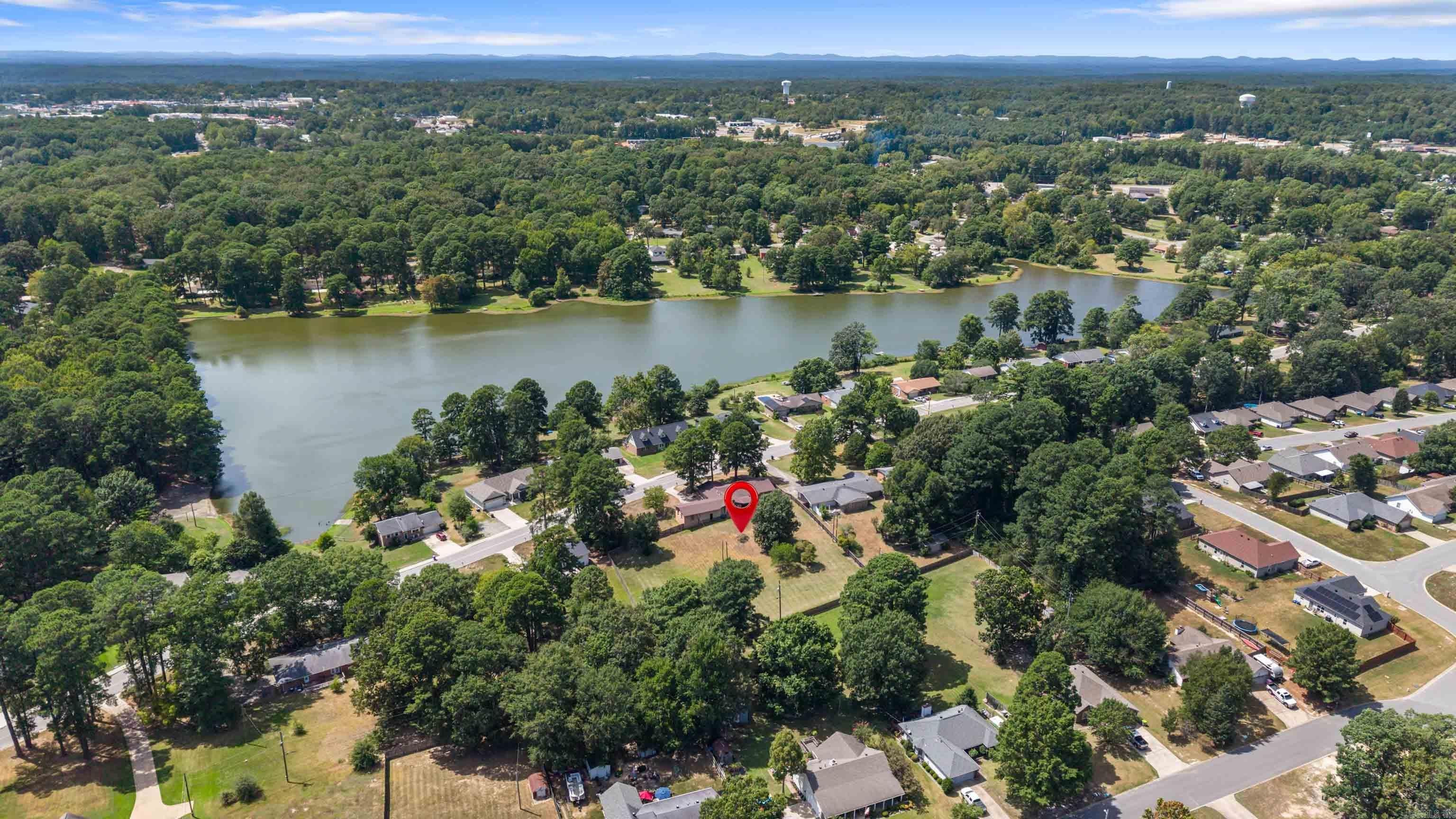 1821 E Lakeview Drive Property Photo 4