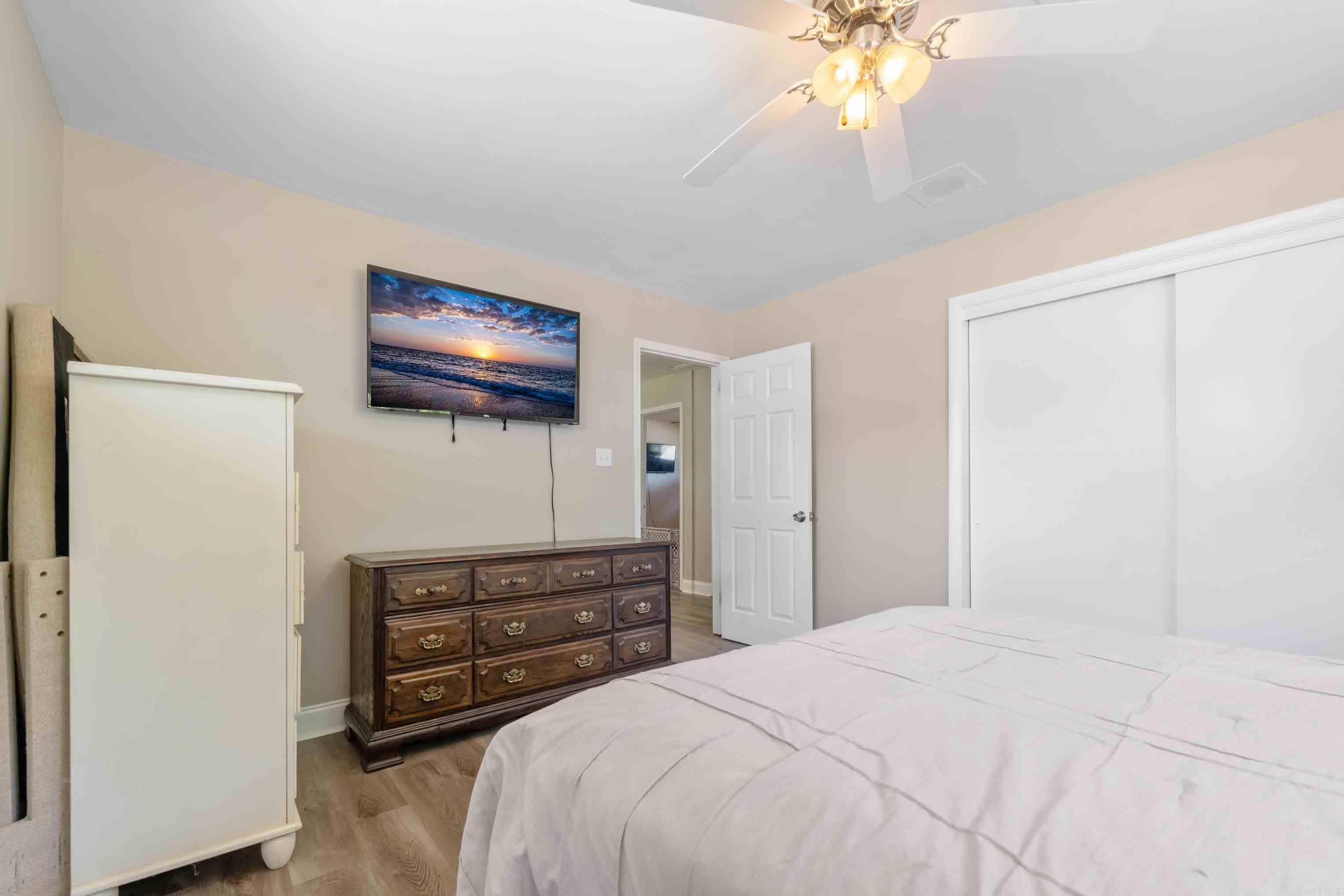 1821 E Lakeview Drive Property Photo 28
