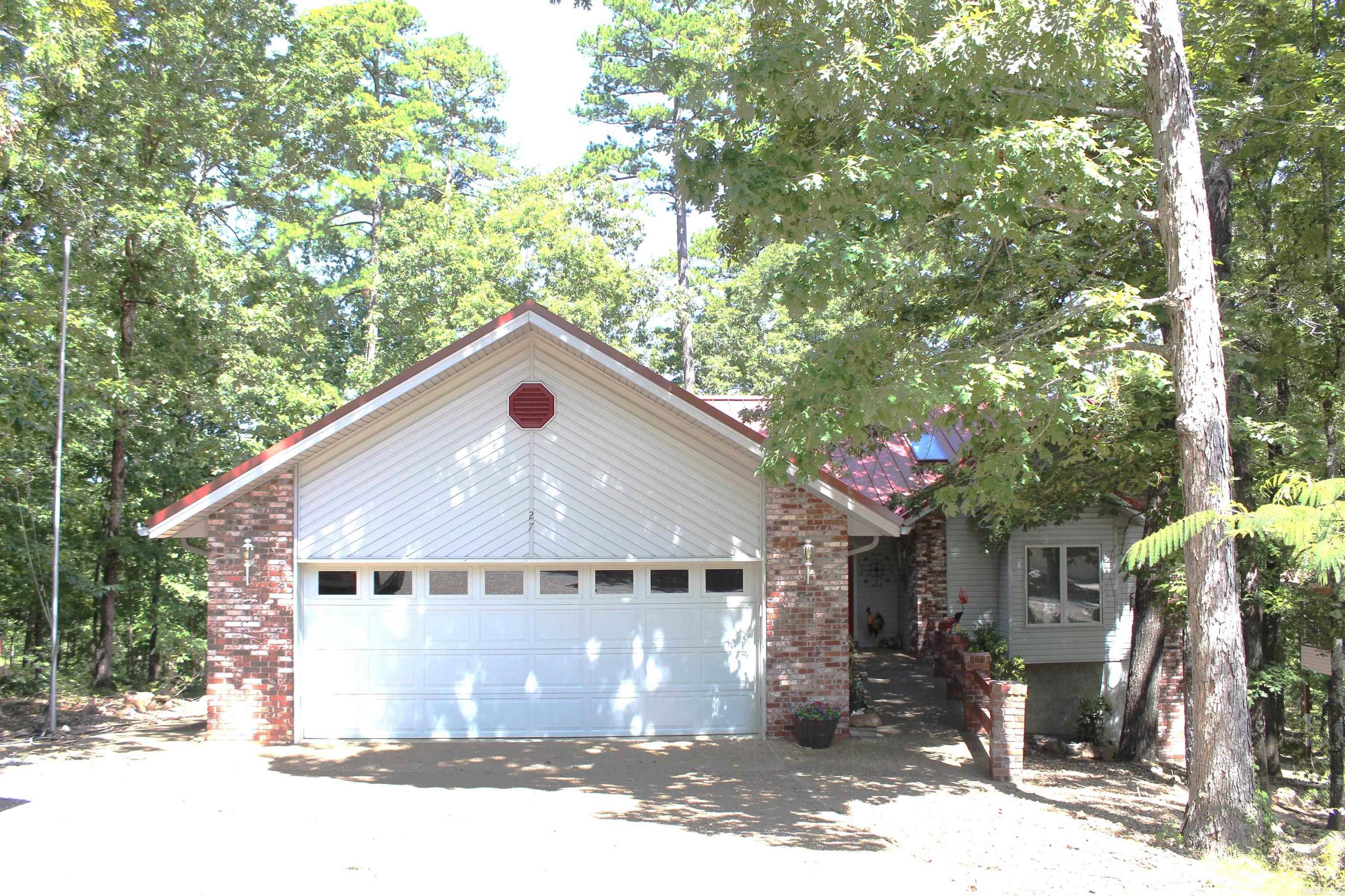 27 Almendra Lane Property Photo 2