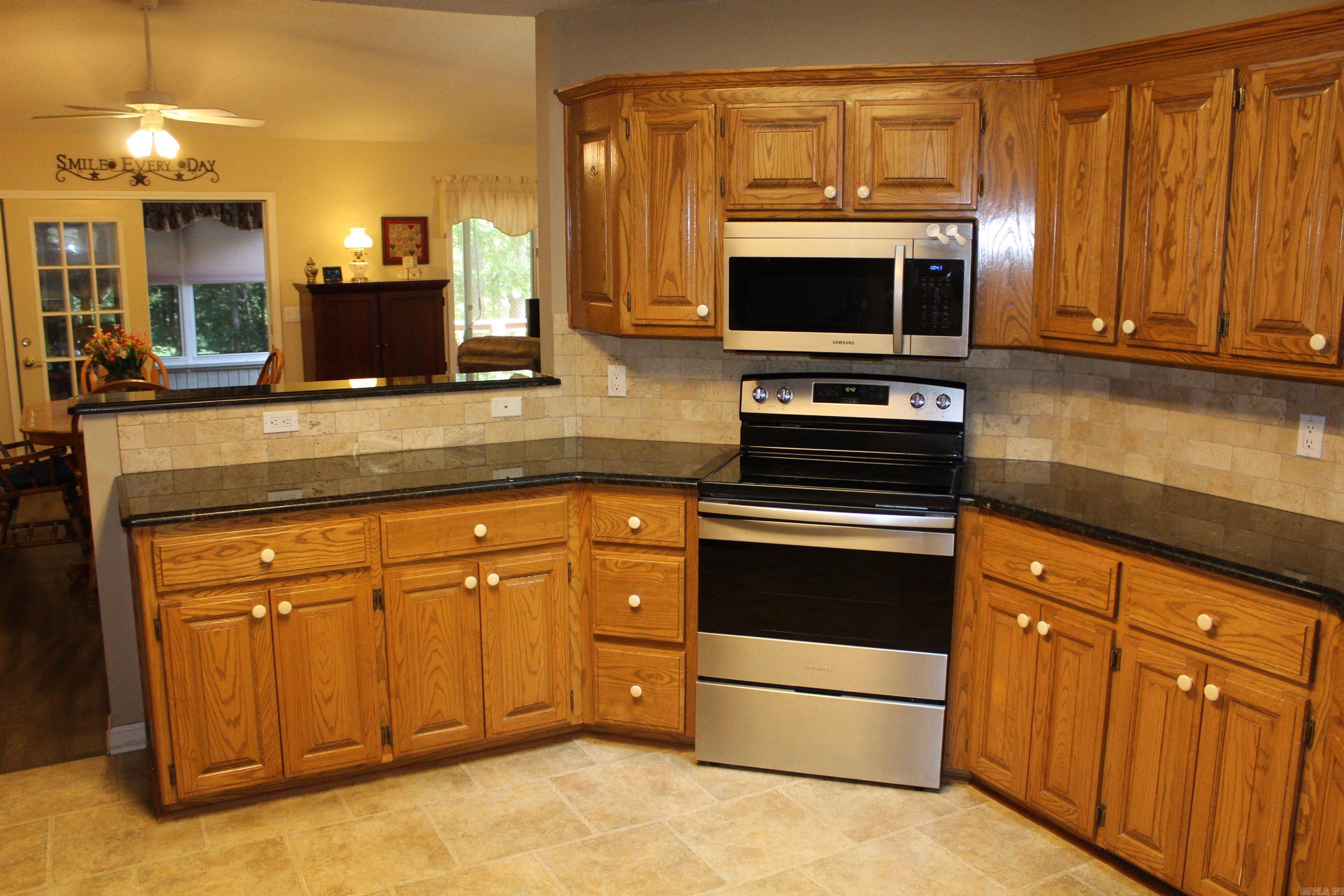 27 Almendra Lane Property Photo 10