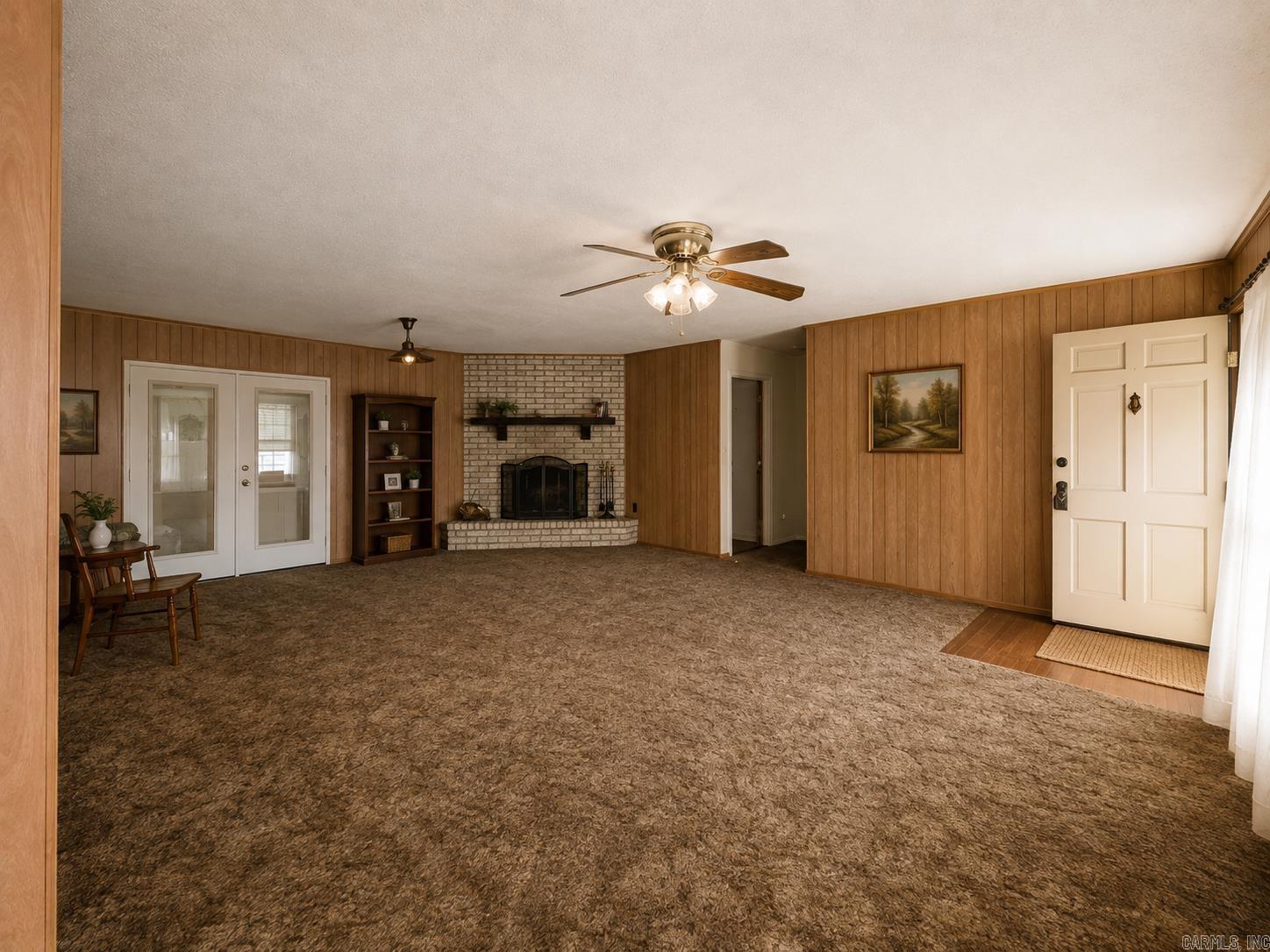 122 Berkshire Cir Property Photo 2