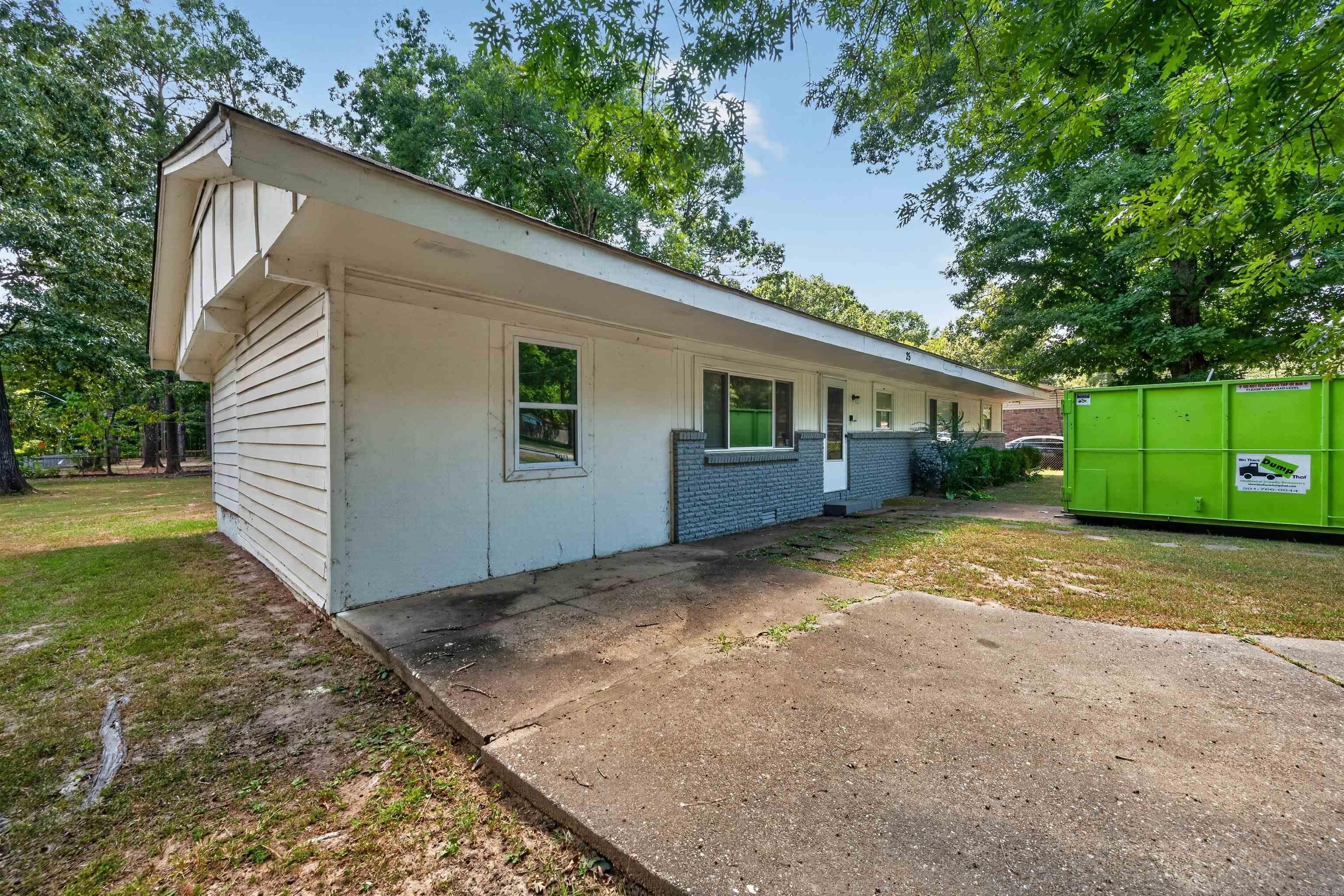 25 Caylor Lane Property Photo 6
