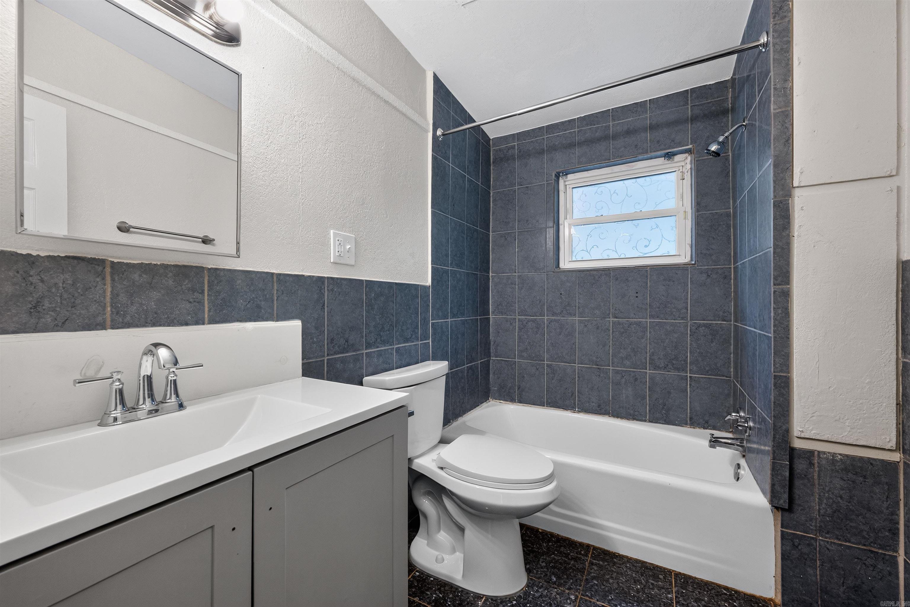 25 Caylor Lane Property Photo 9