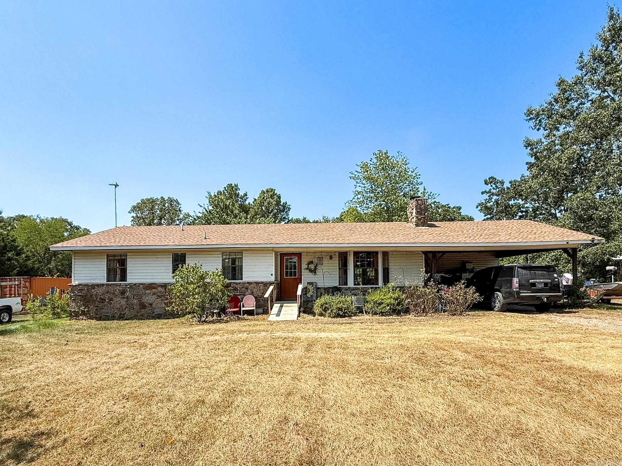 7430 Highway 367 Property Photo 1