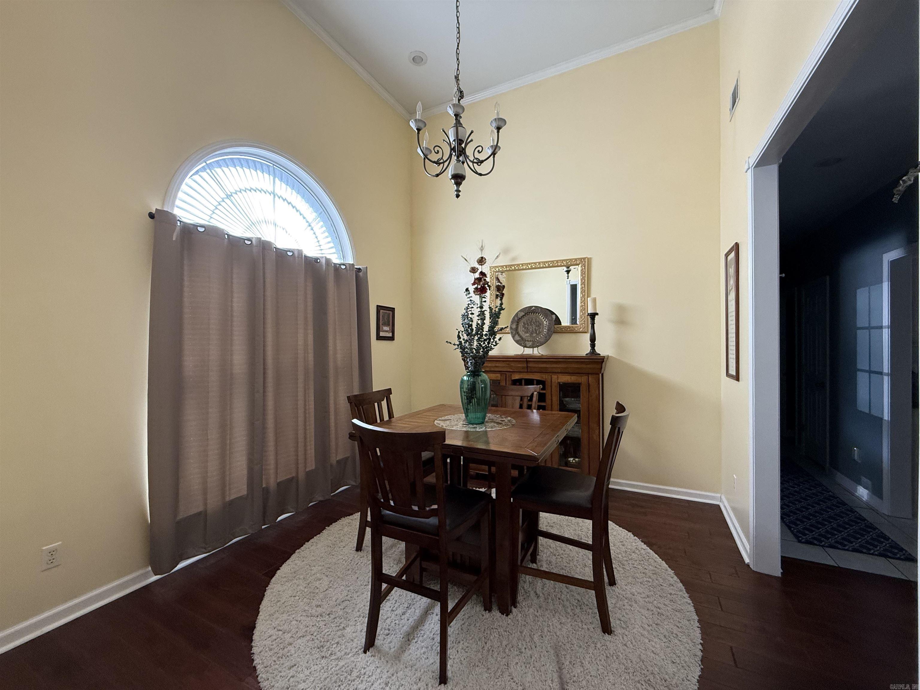 4104 Wetherfield Property Photo 4