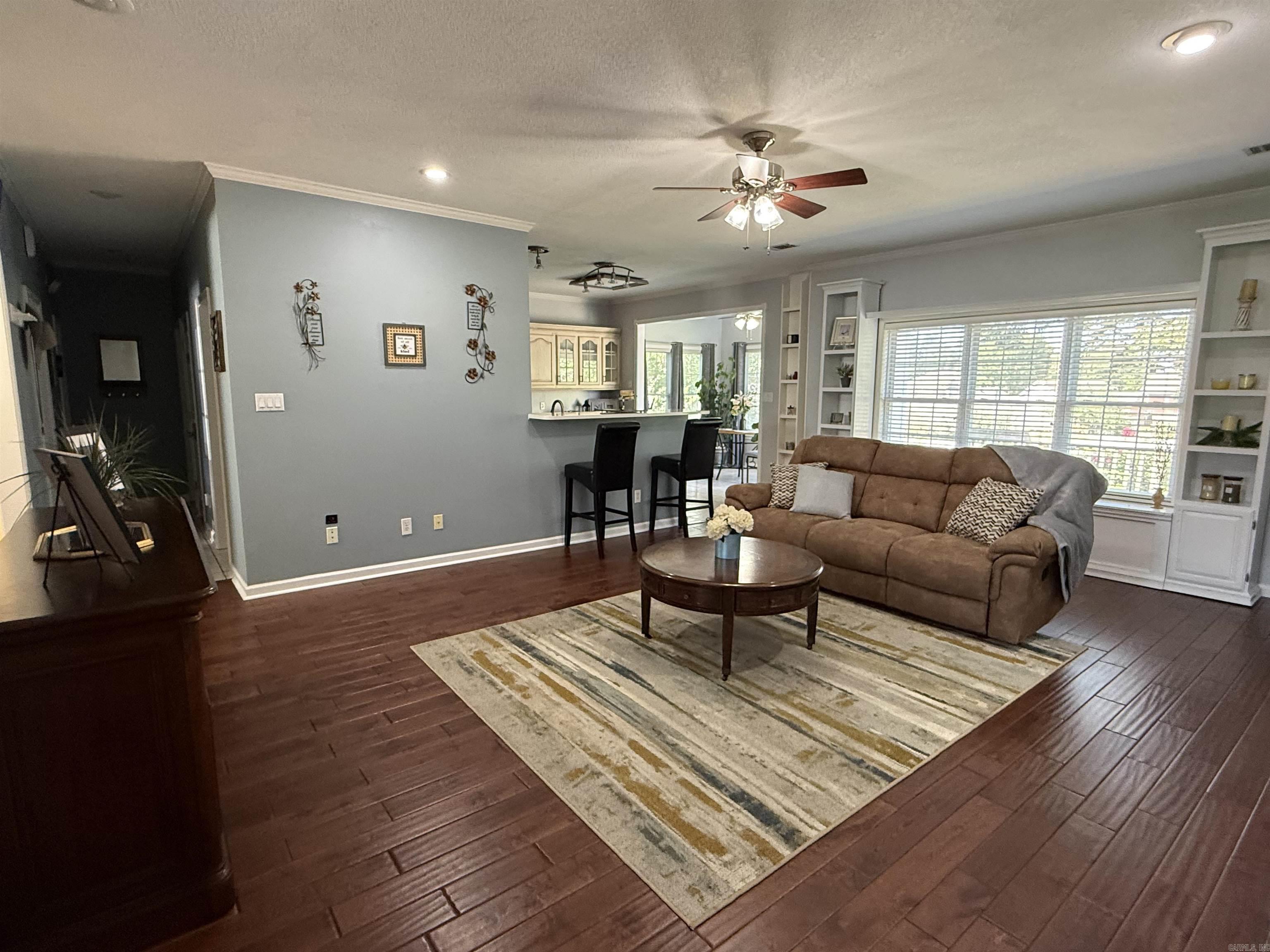 4104 Wetherfield Property Photo 8