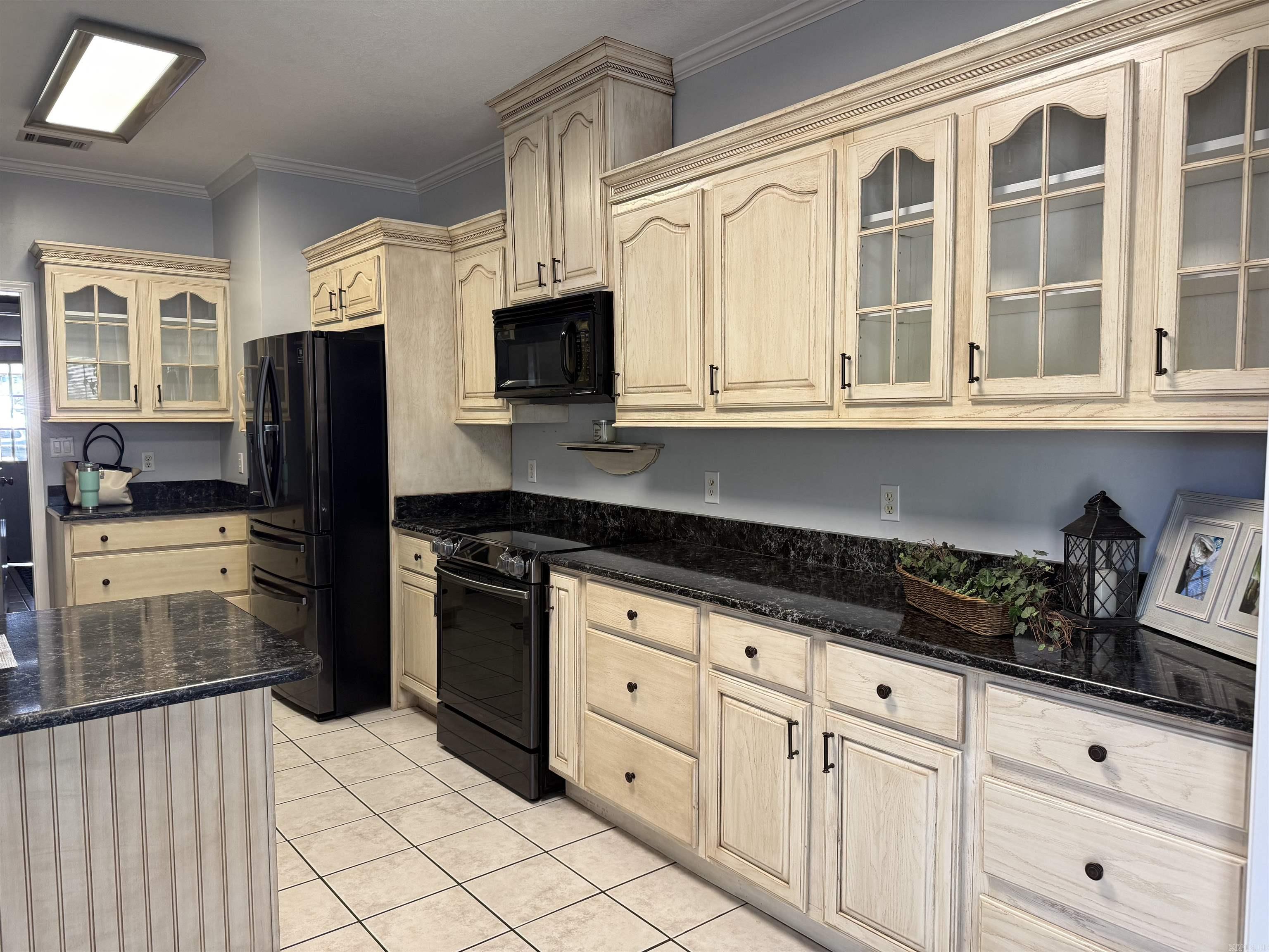 4104 Wetherfield Property Photo 10