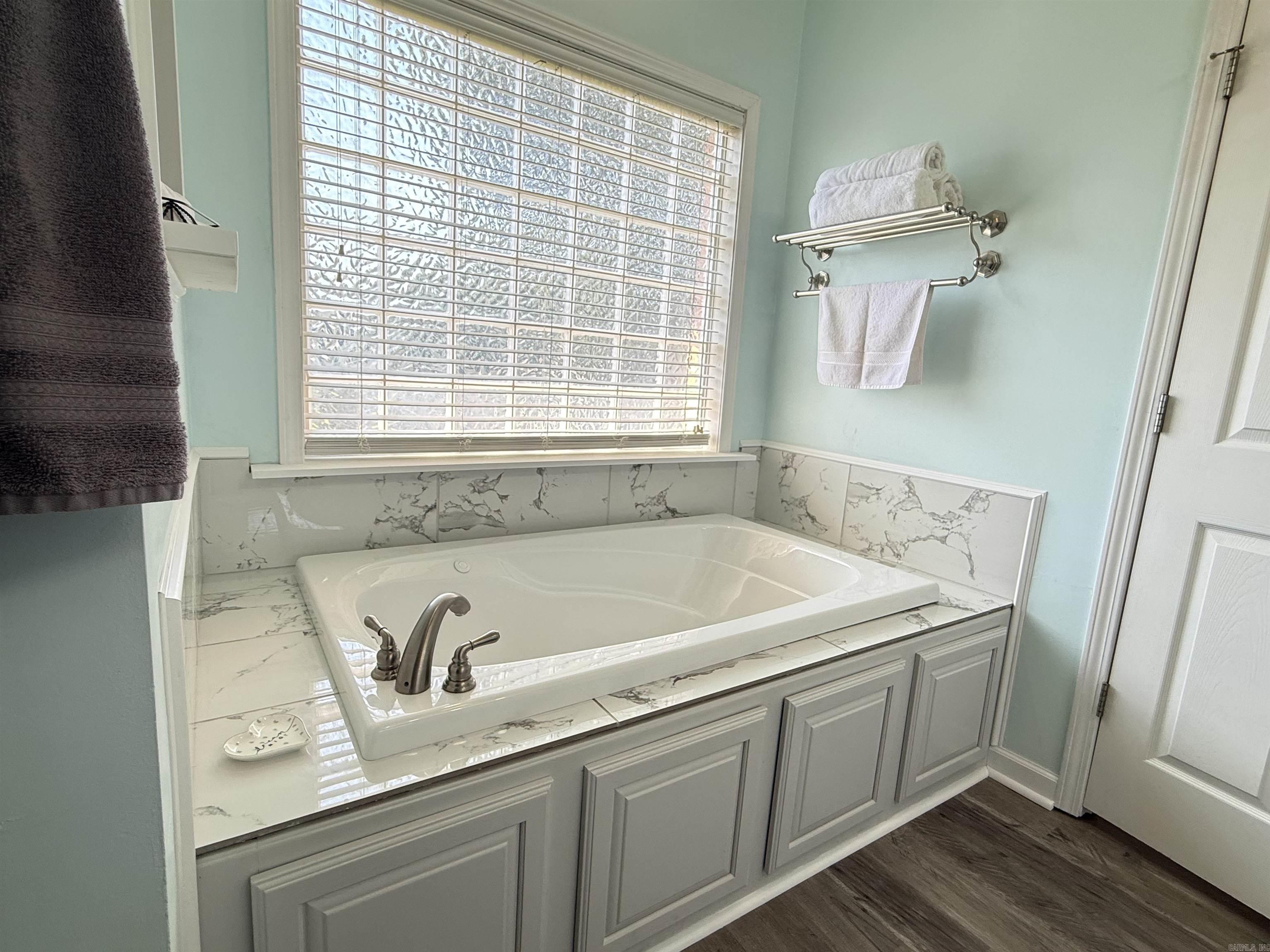 4104 Wetherfield Property Photo 28