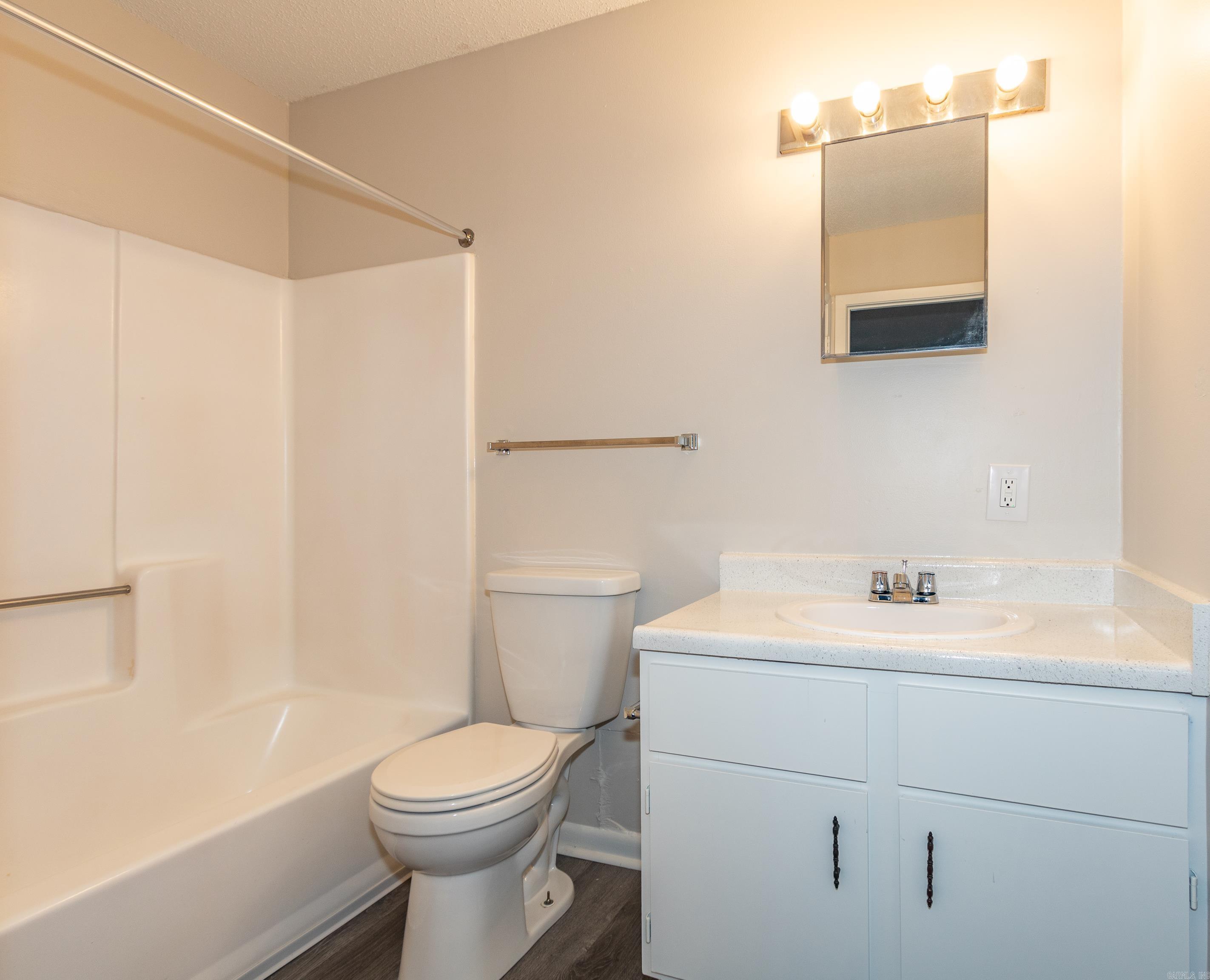 1100 Brookside Drive 31 Property Photo 14