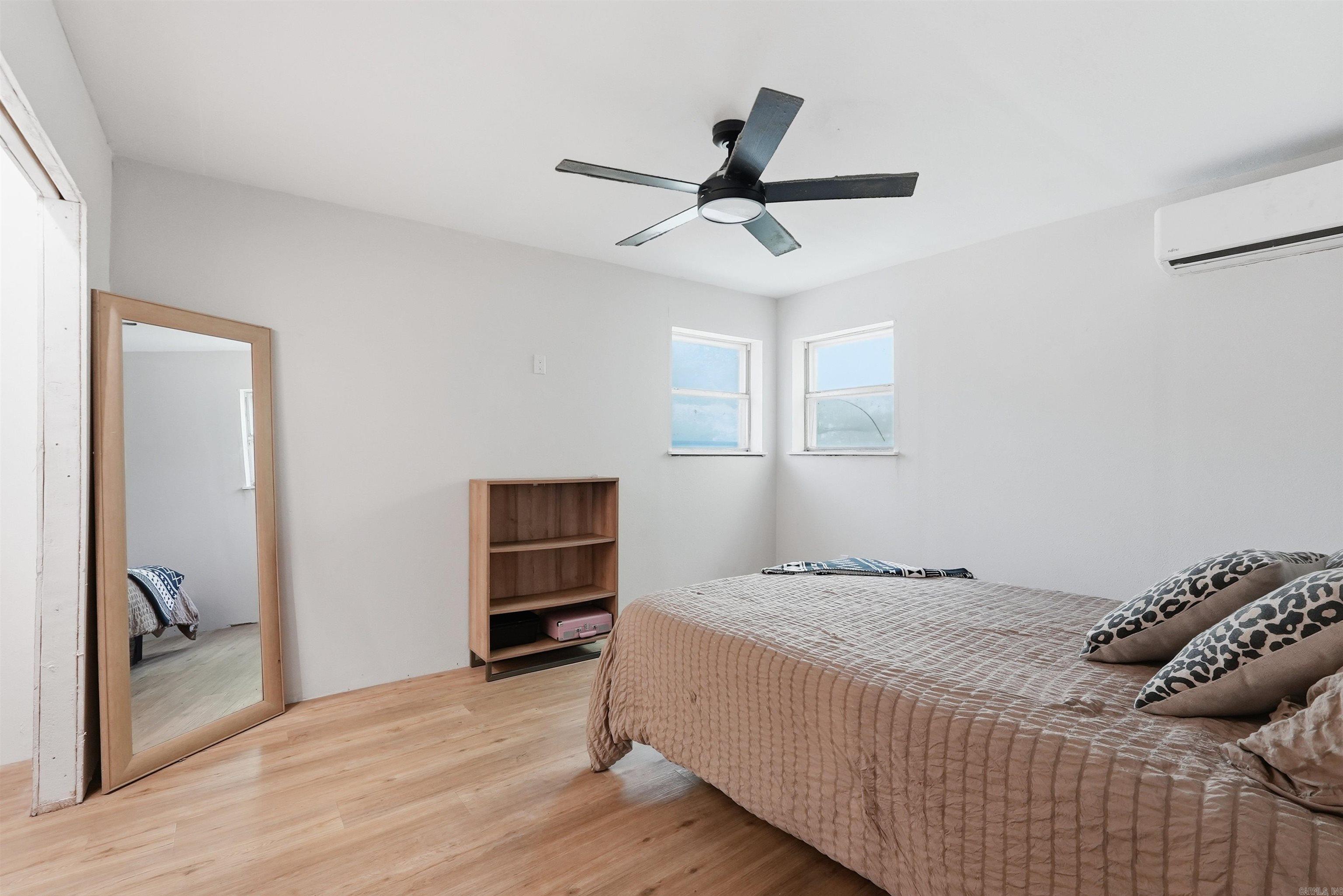 1003 W Moline Street Property Photo 25