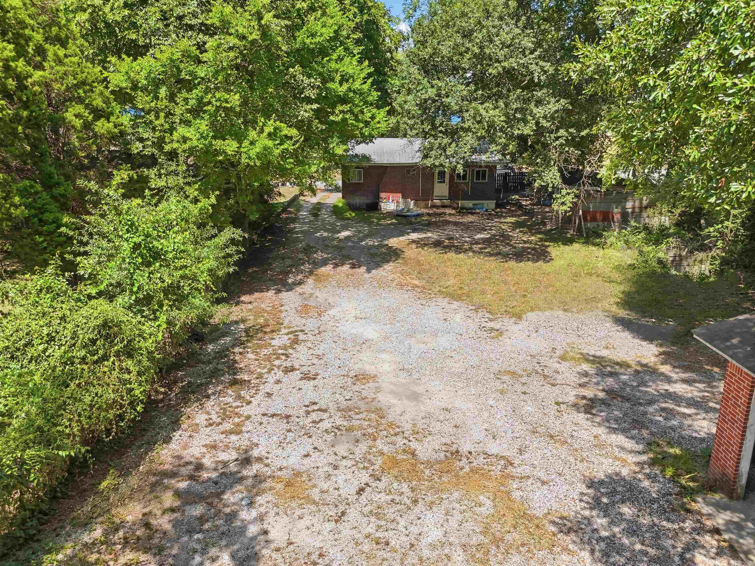 1003 W Moline Street Property Photo 30