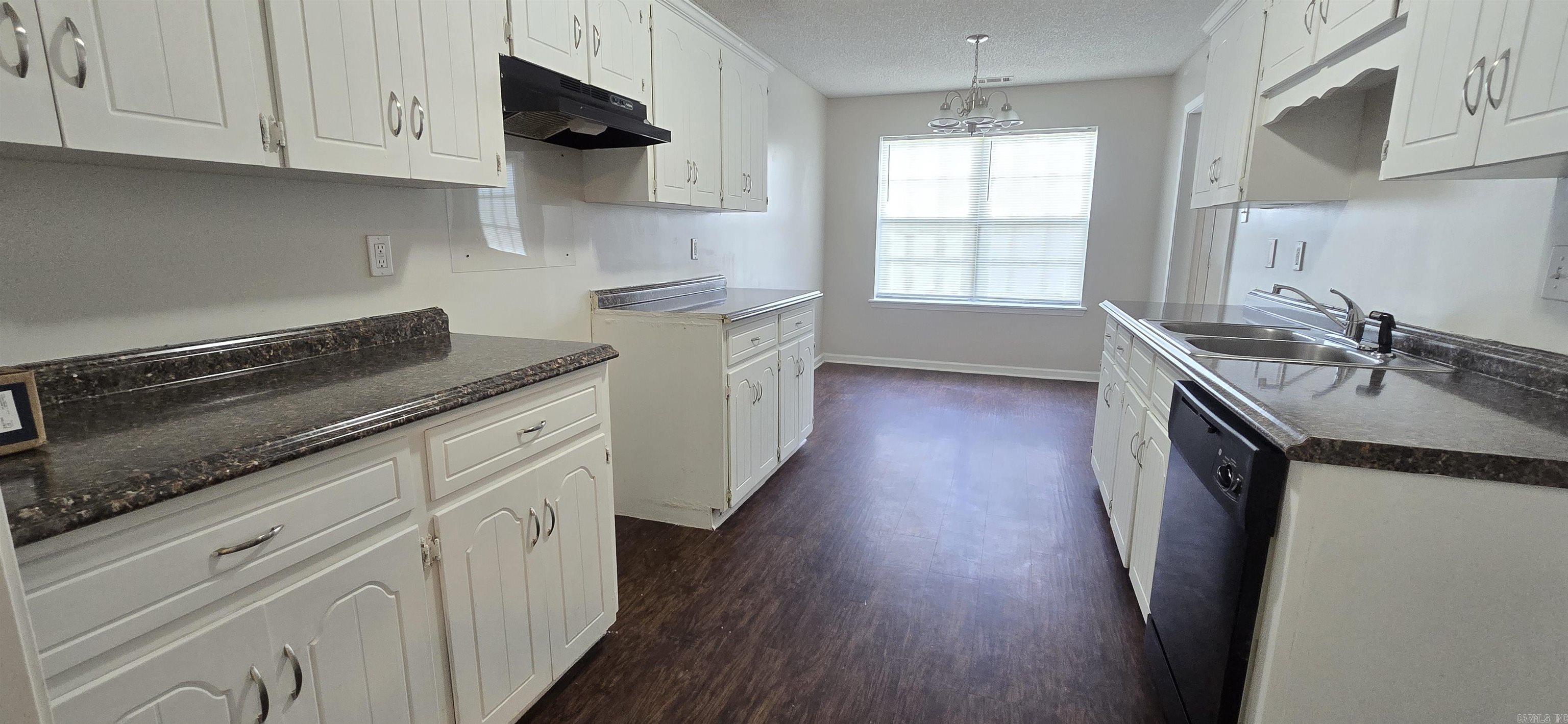 87 Sycamore Property Photo 2
