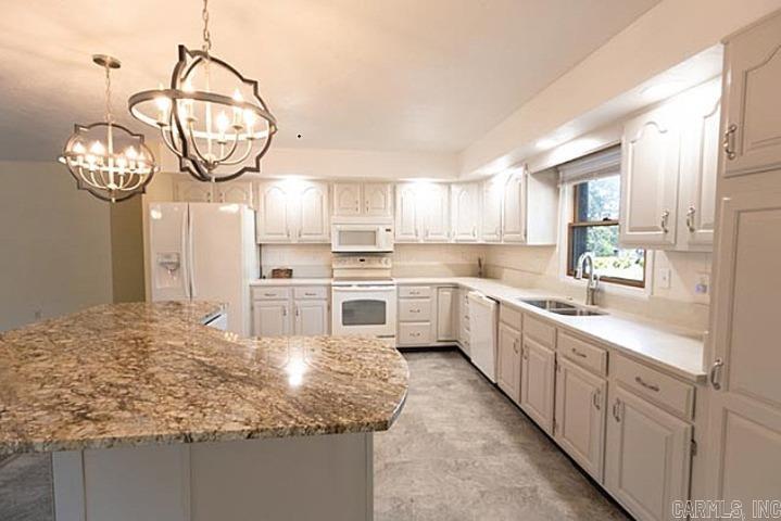 334 Forrest Hills Drive Property Photo 7