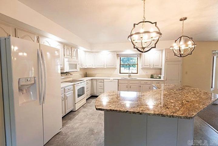 334 Forrest Hills Drive Property Photo 8