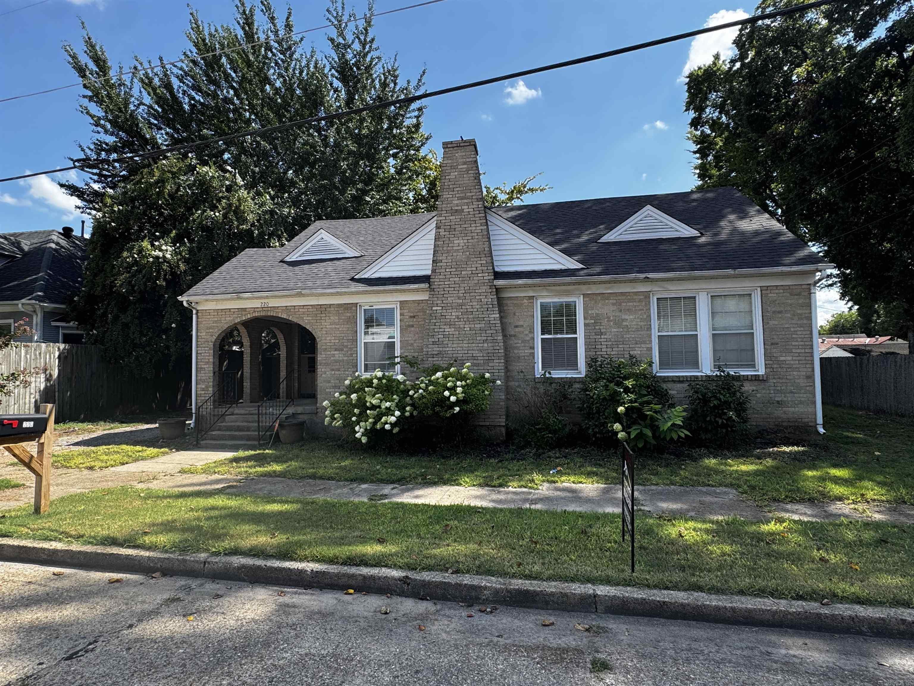 220 Fussell Property Photo 1