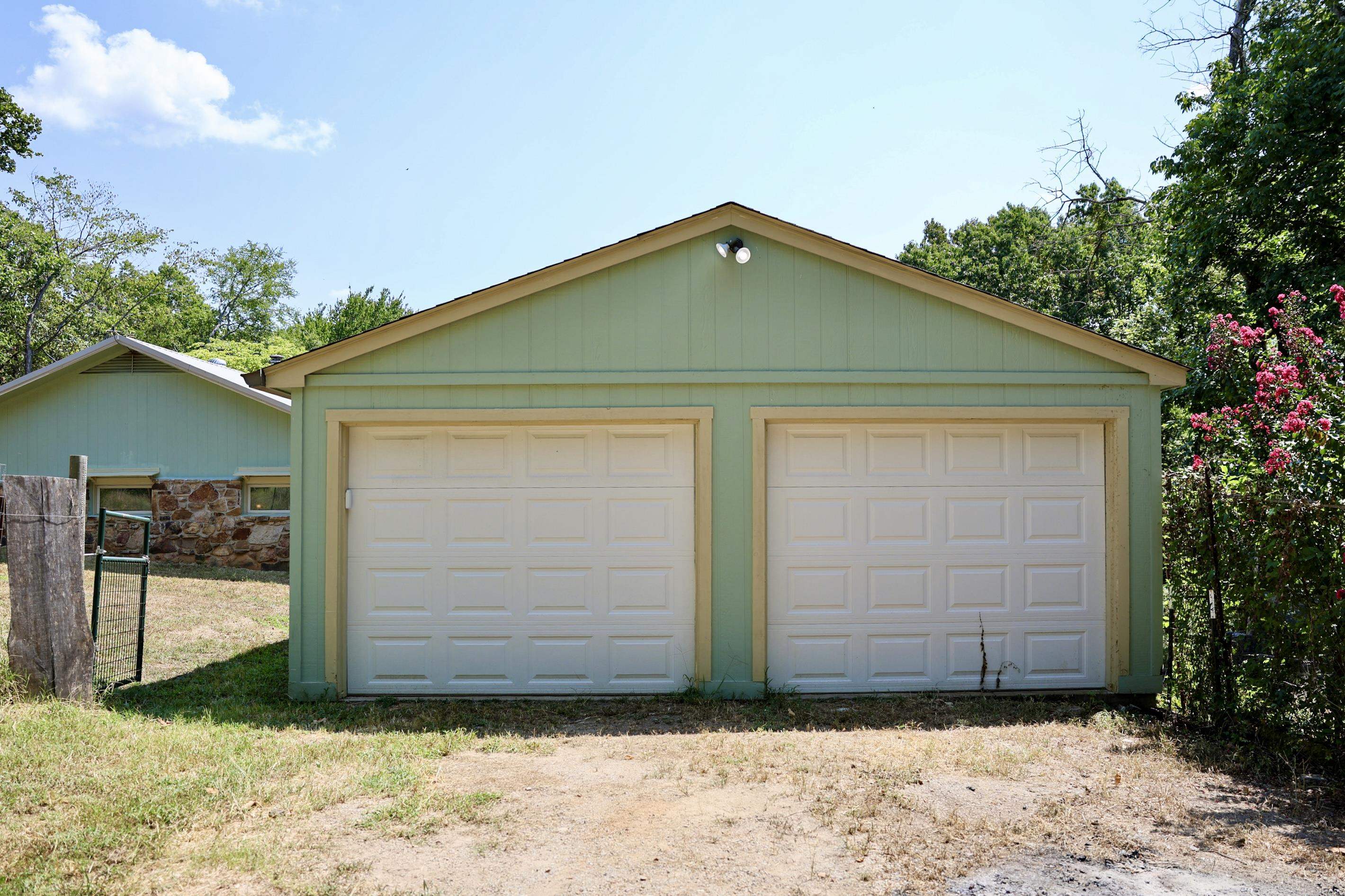 639 E Campground Road Property Photo 9