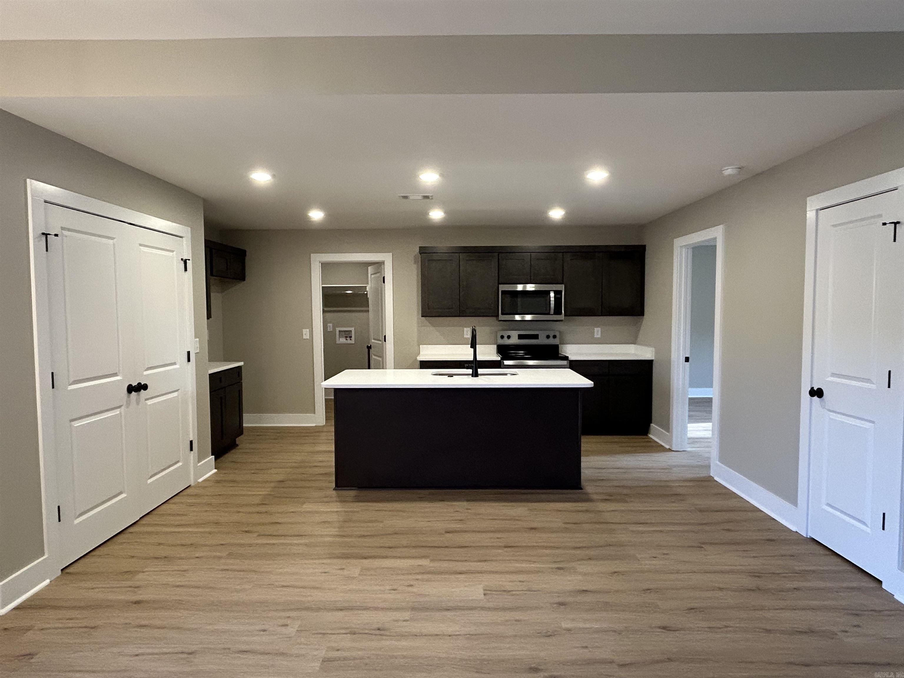 5412 Lotus St. Property Photo 10
