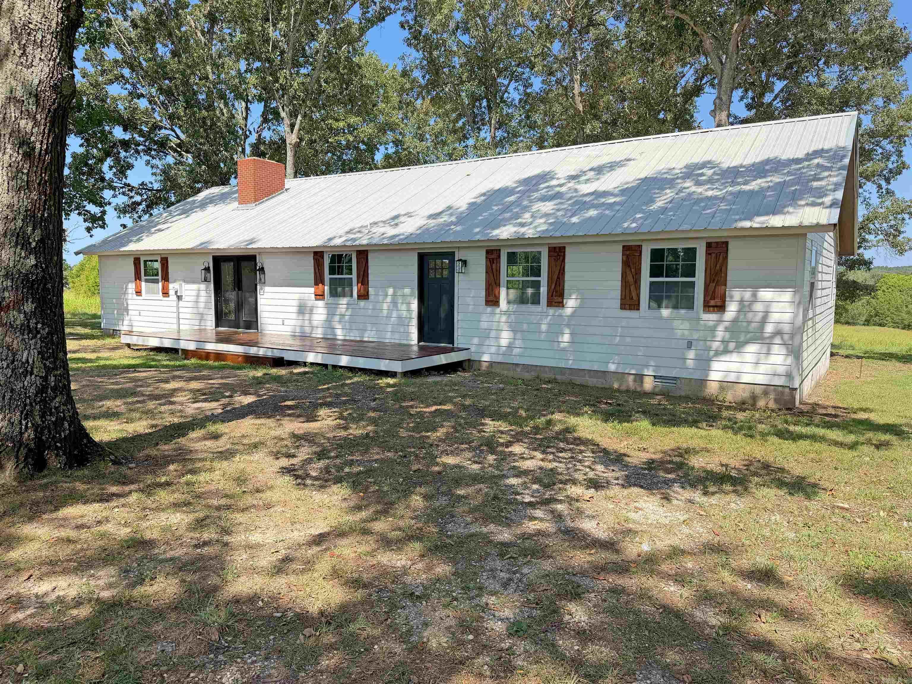 101 Summer Meadows Property Photo 1