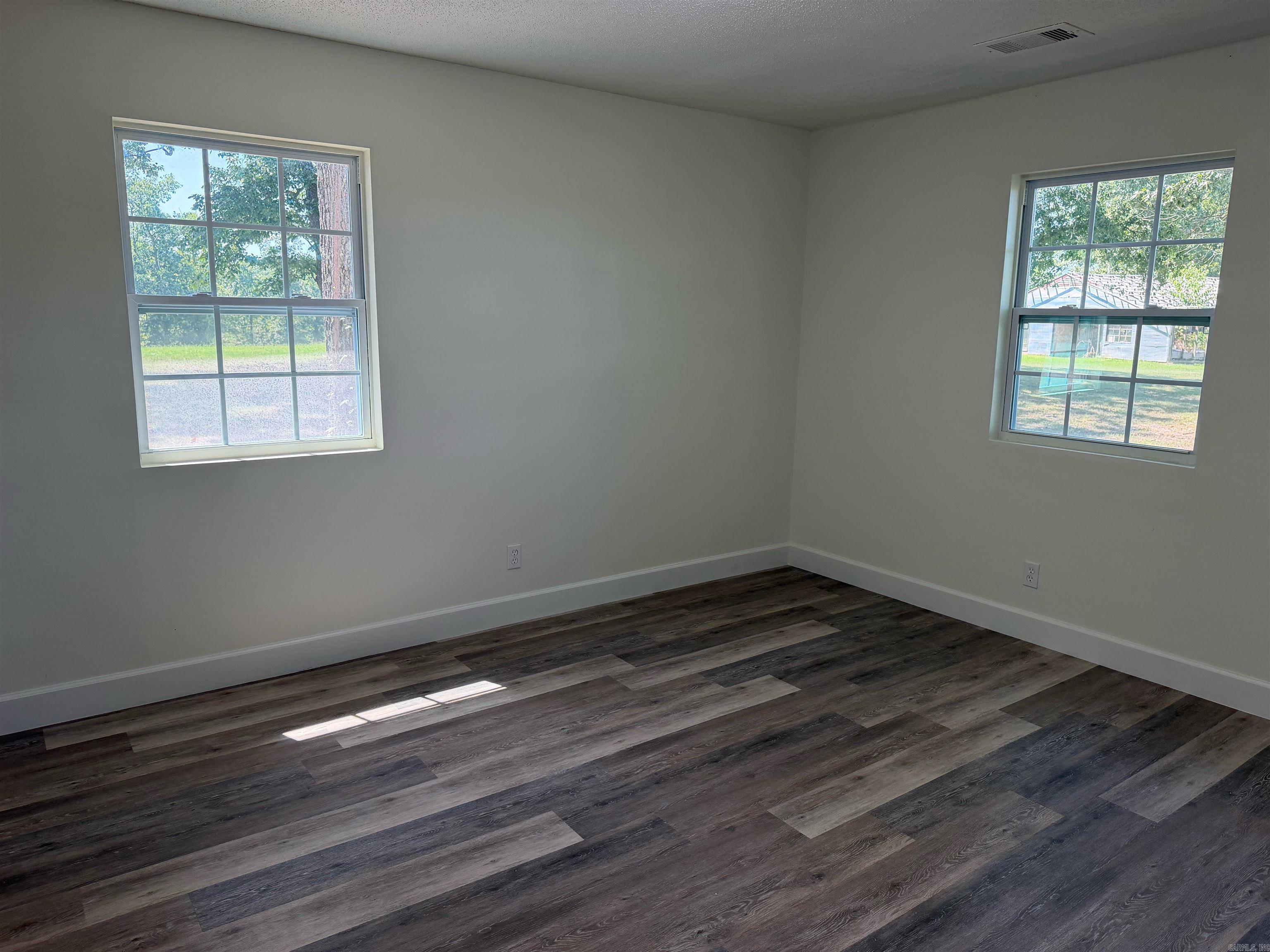 101 Summer Meadows Property Photo 28