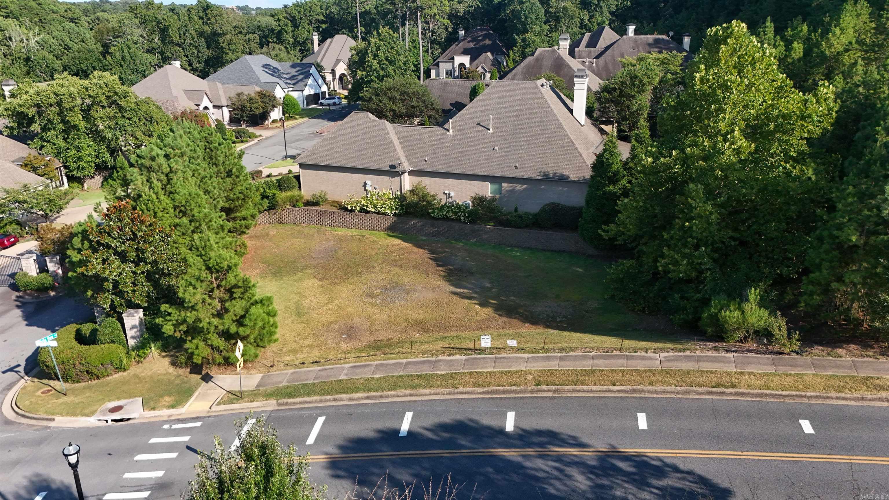 2 Bella View Property Photo 27