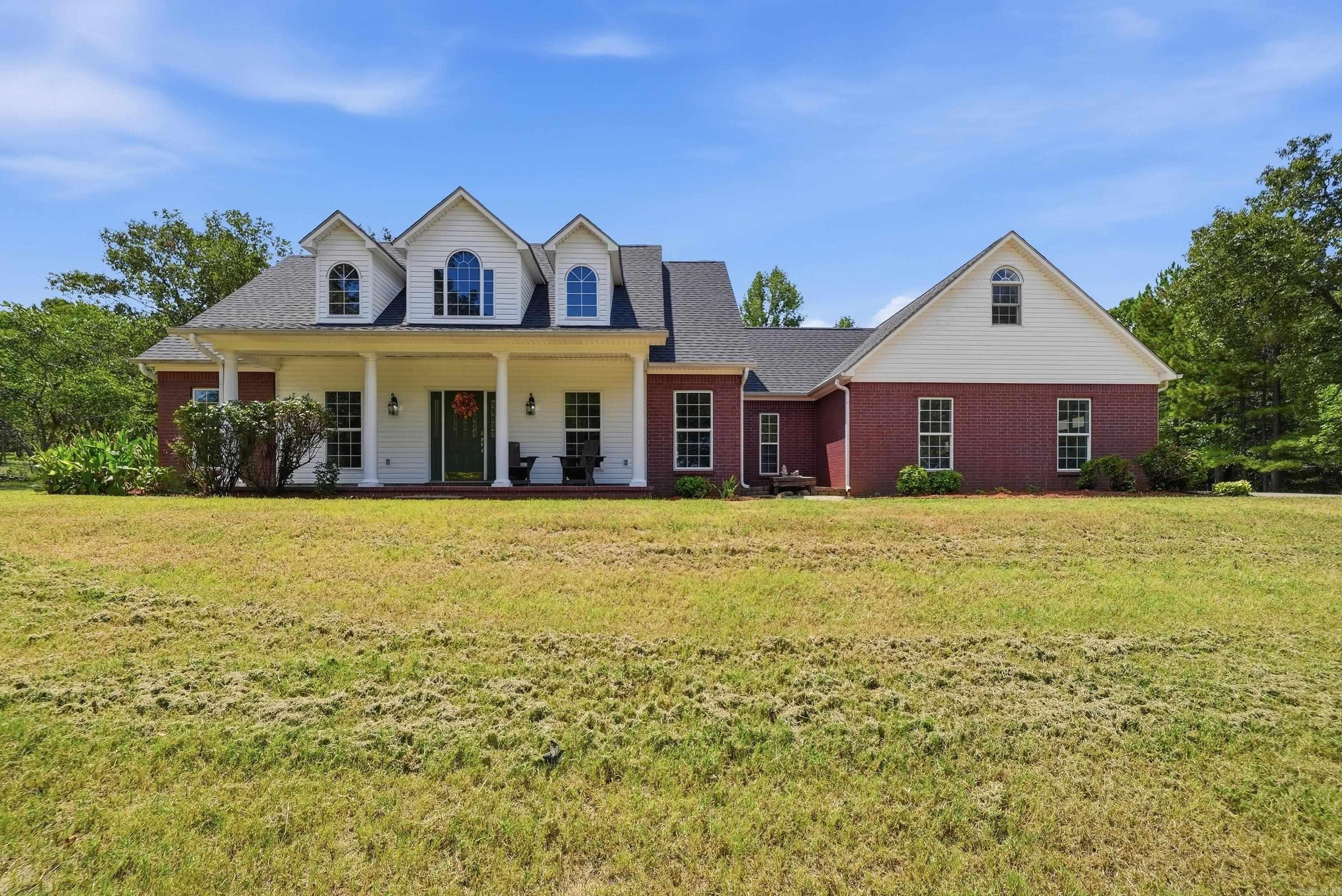 9 Summer Hill Drive Property Photo 1