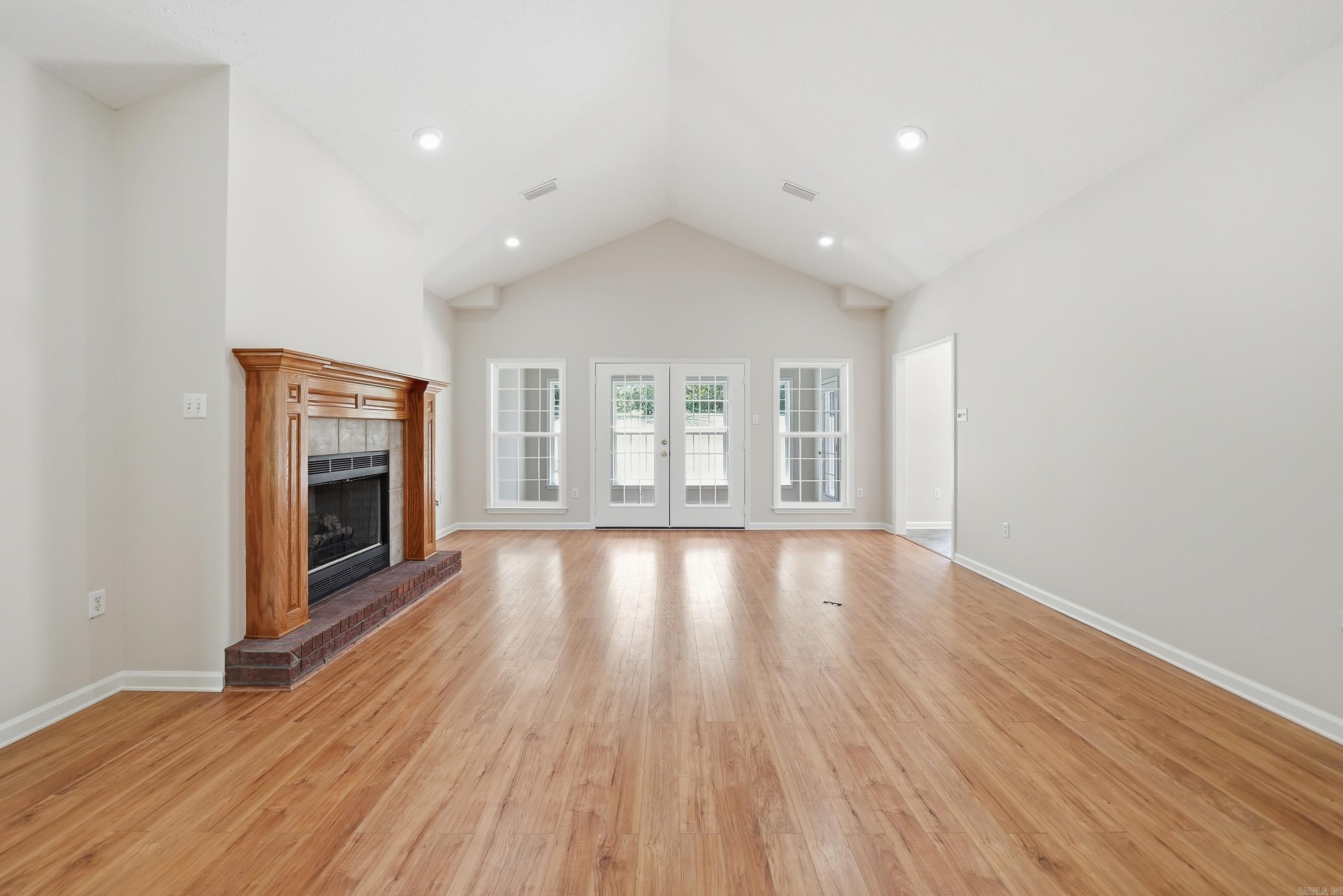 9 Summer Hill Drive Property Photo 3