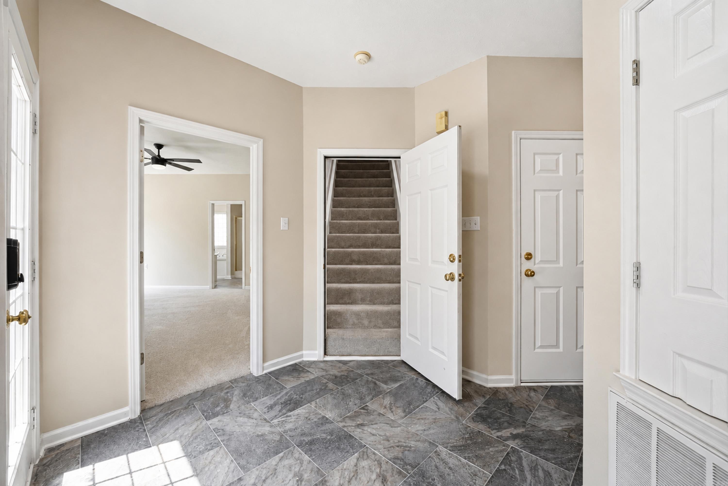 9 Summer Hill Drive Property Photo 17
