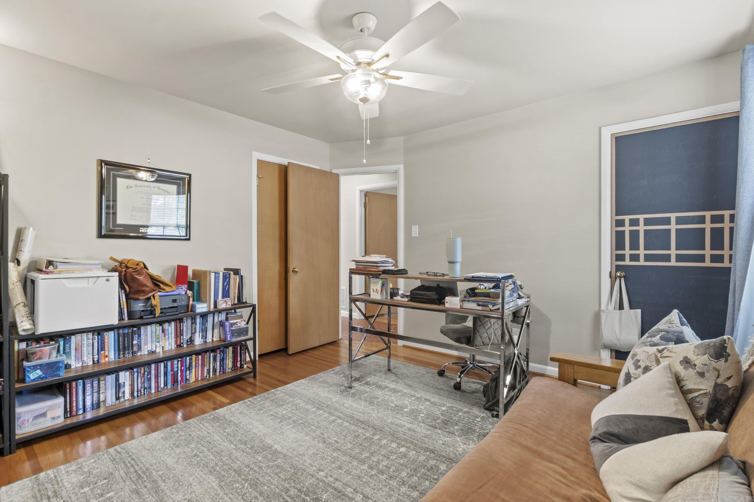 816 Hall Drive Property Photo 15