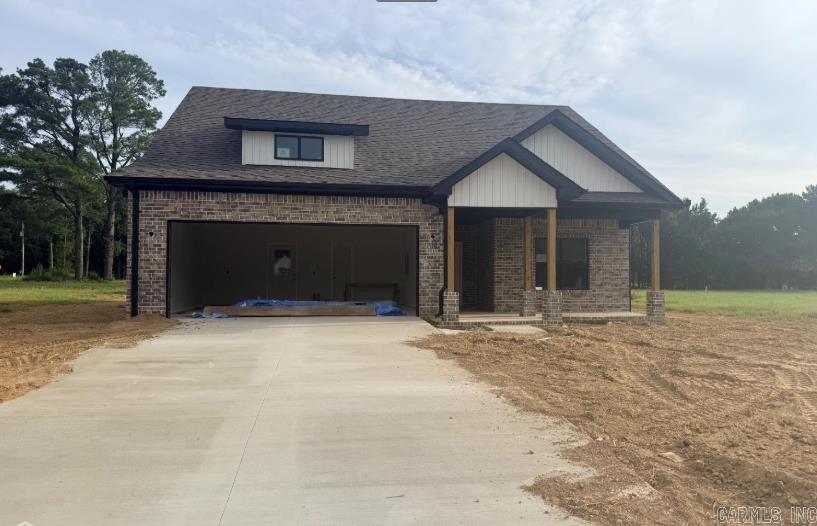 105 Horseshoe Drive Property Photo 1
