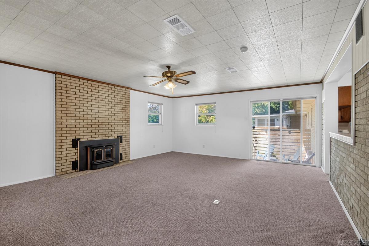 4007 Hillside Drive Property Photo 8