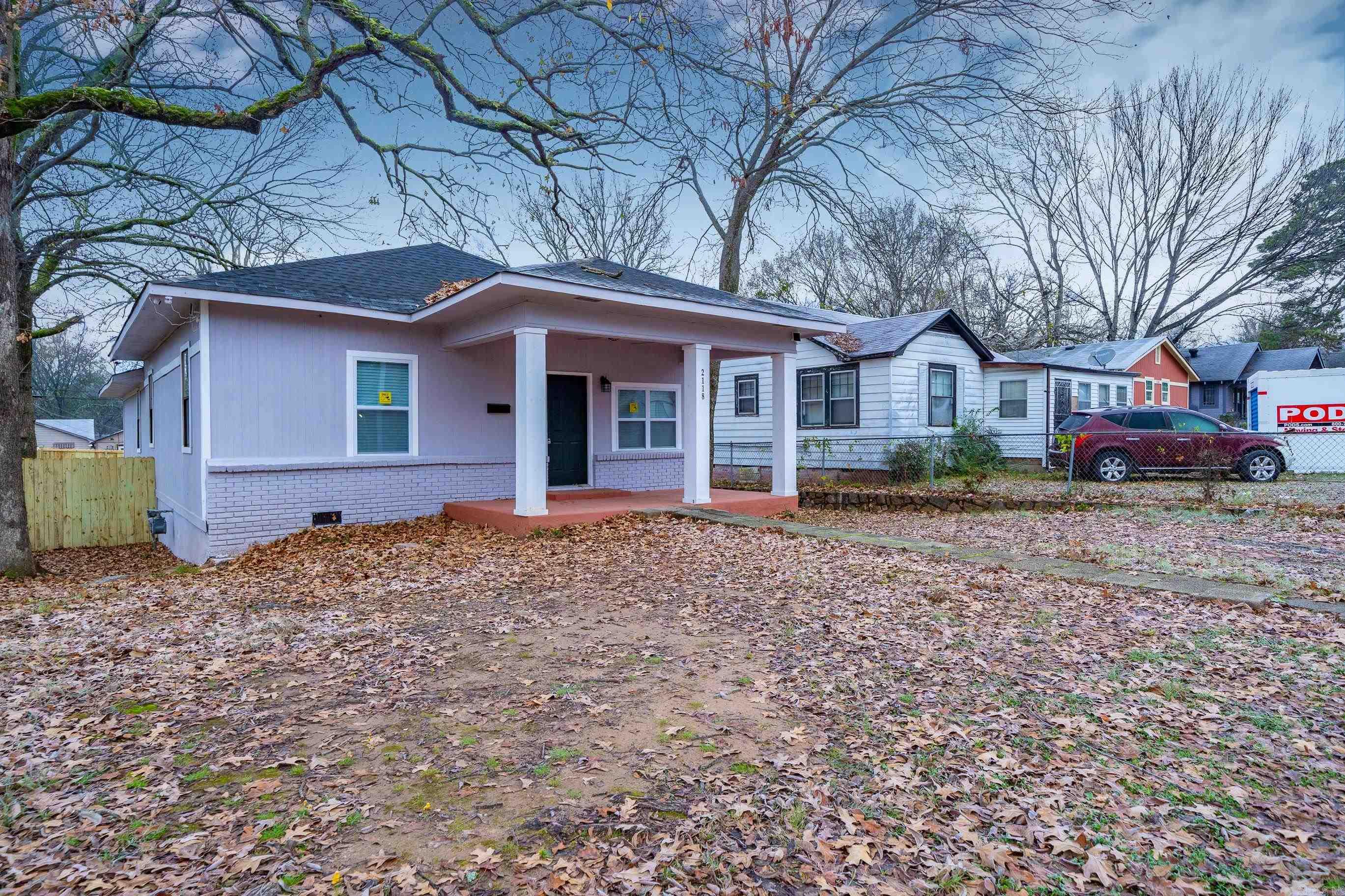 2118 S Pine Street Property Photo 3