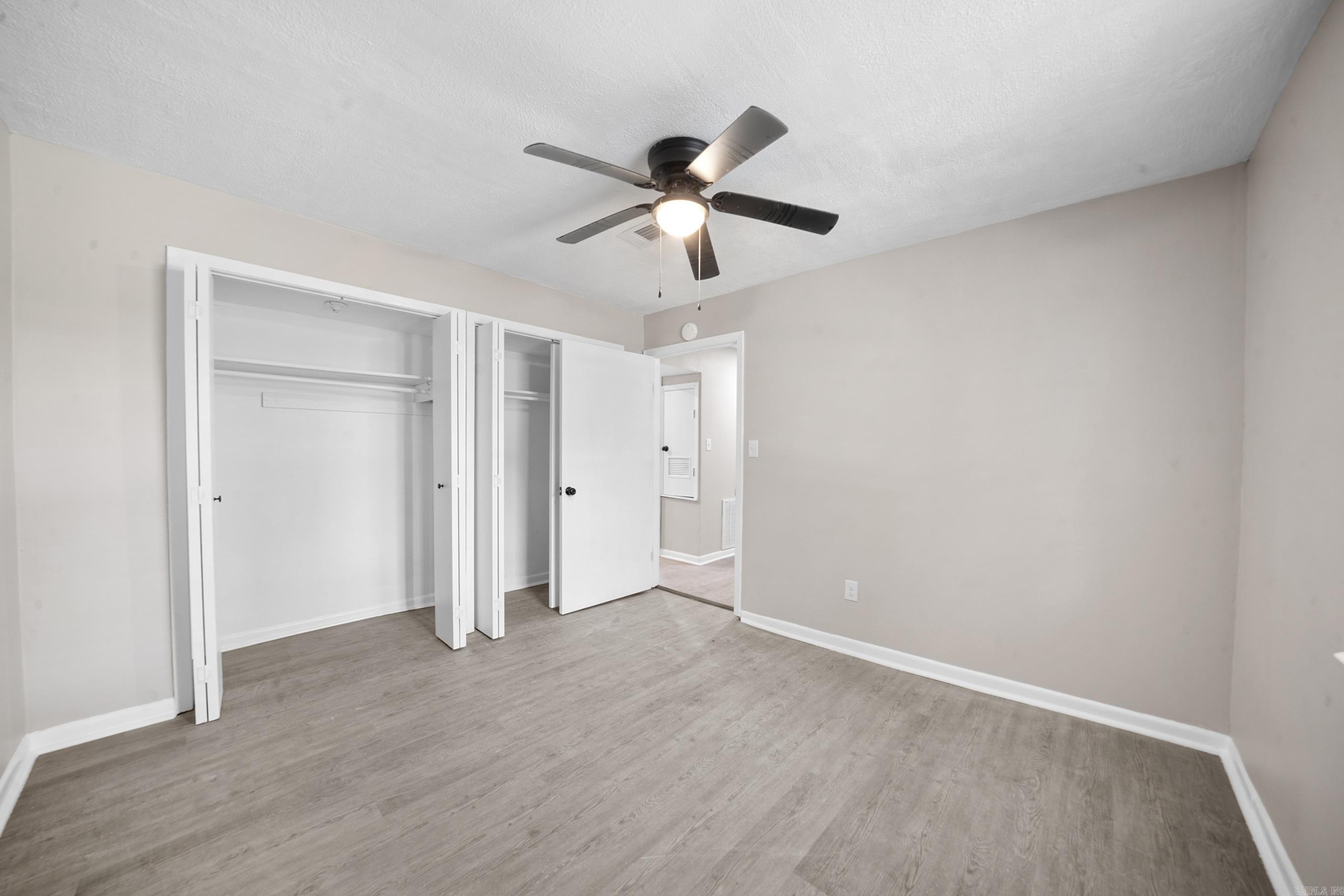 2118 S Pine Street Property Photo 17