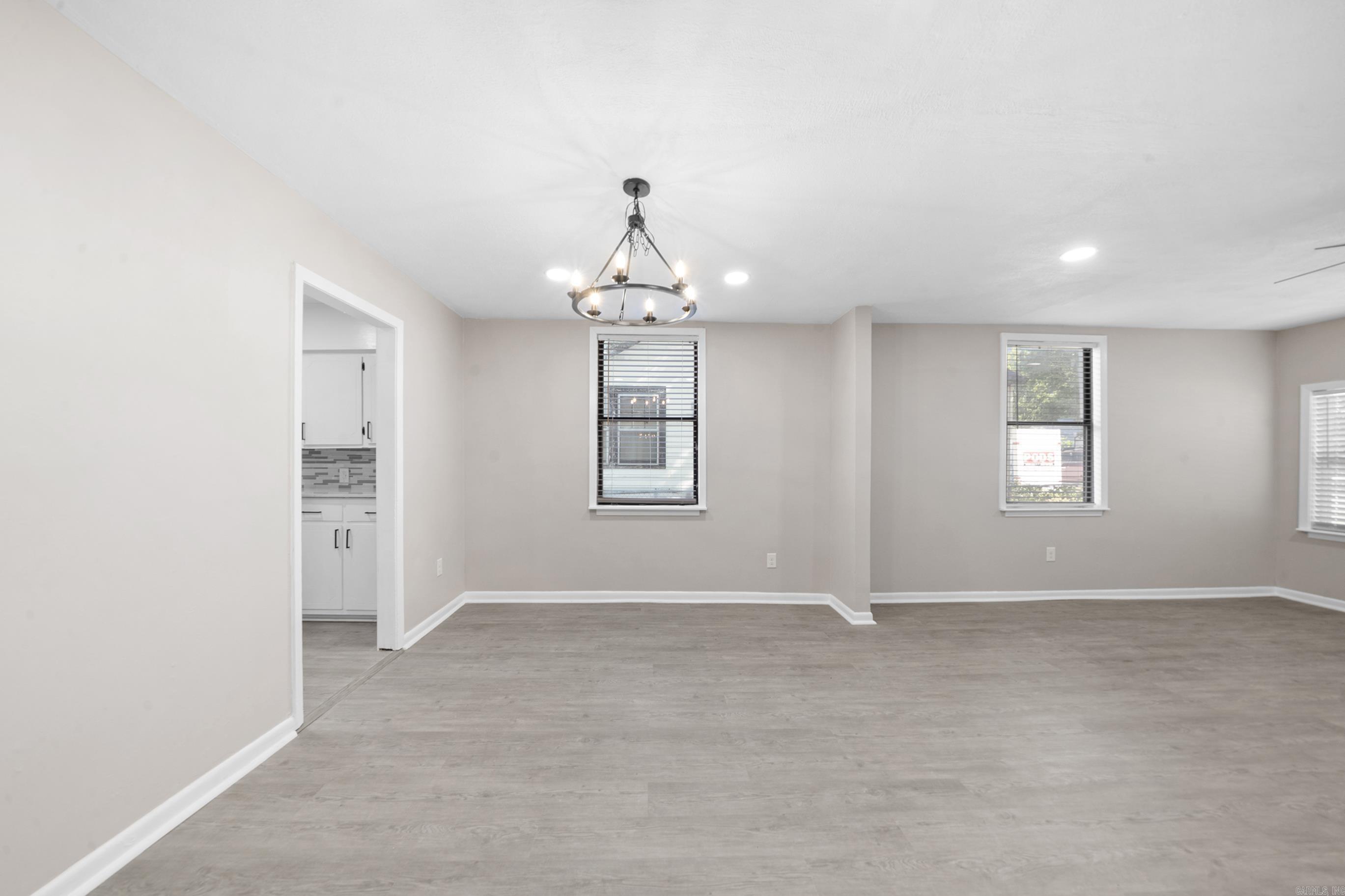 2118 S Pine Street Property Photo 19