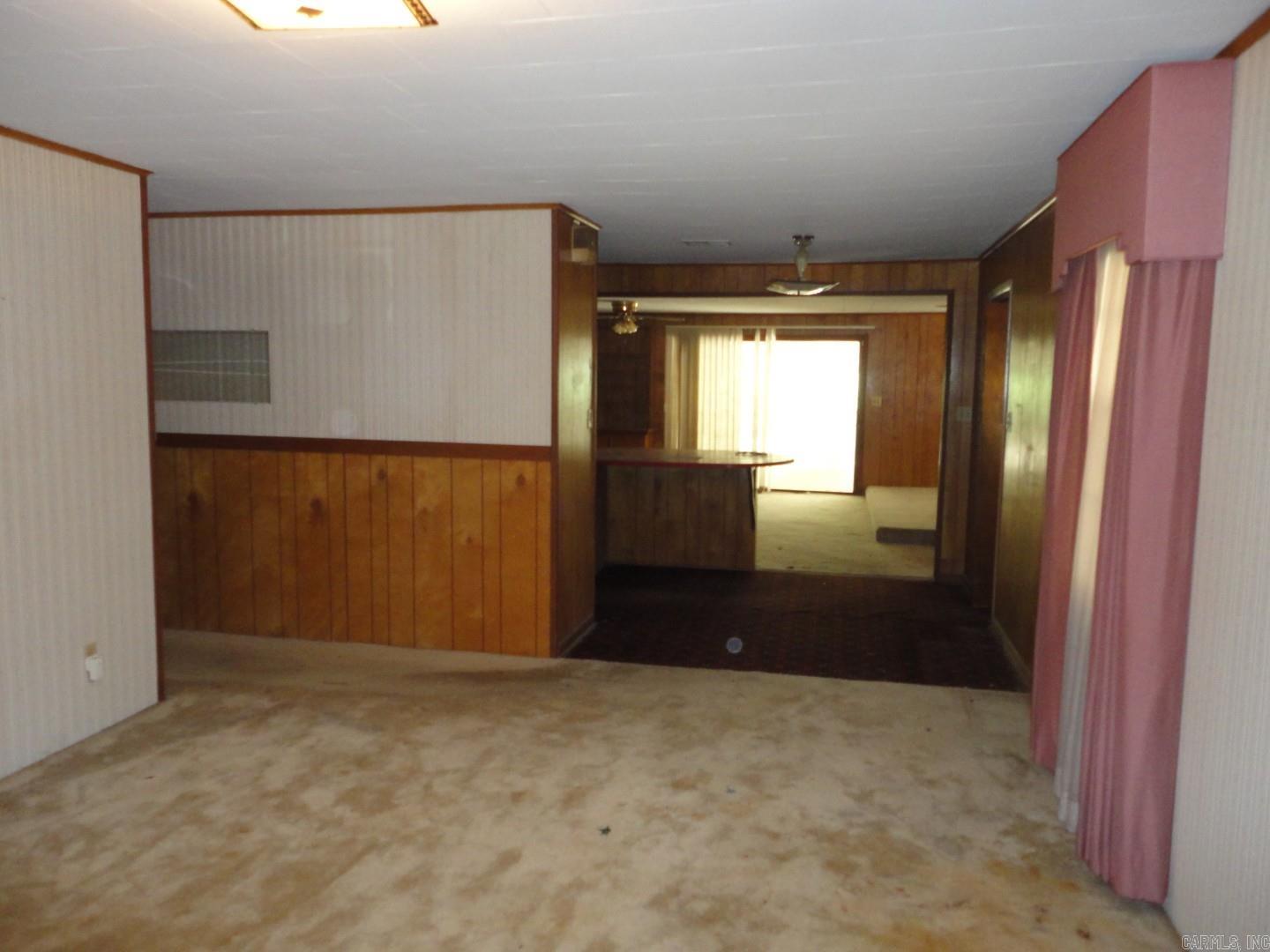 802 W 8th Avenue Property Photo 4