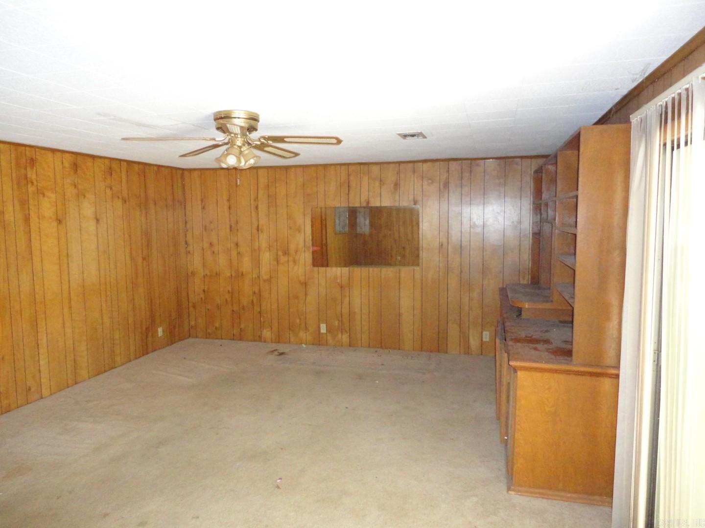 802 W 8th Avenue Property Photo 8
