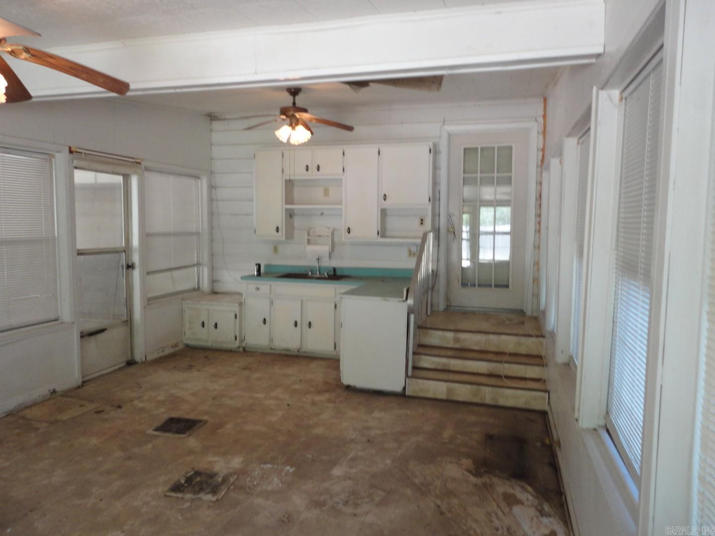 802 W 8th Avenue Property Photo 18